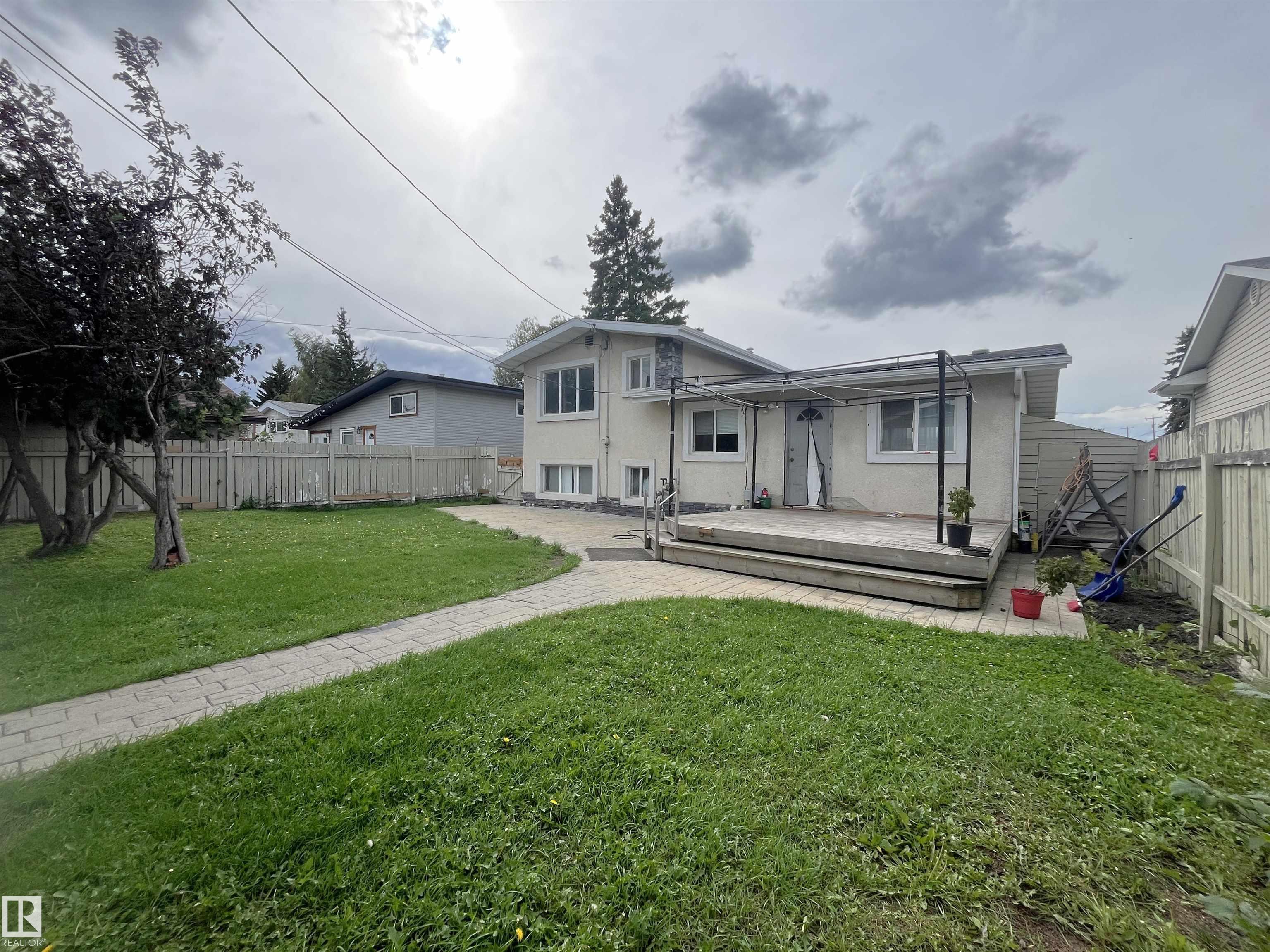 Photo 20 at 8817 163 Street NW, Meadowlark Park, Edmonton
