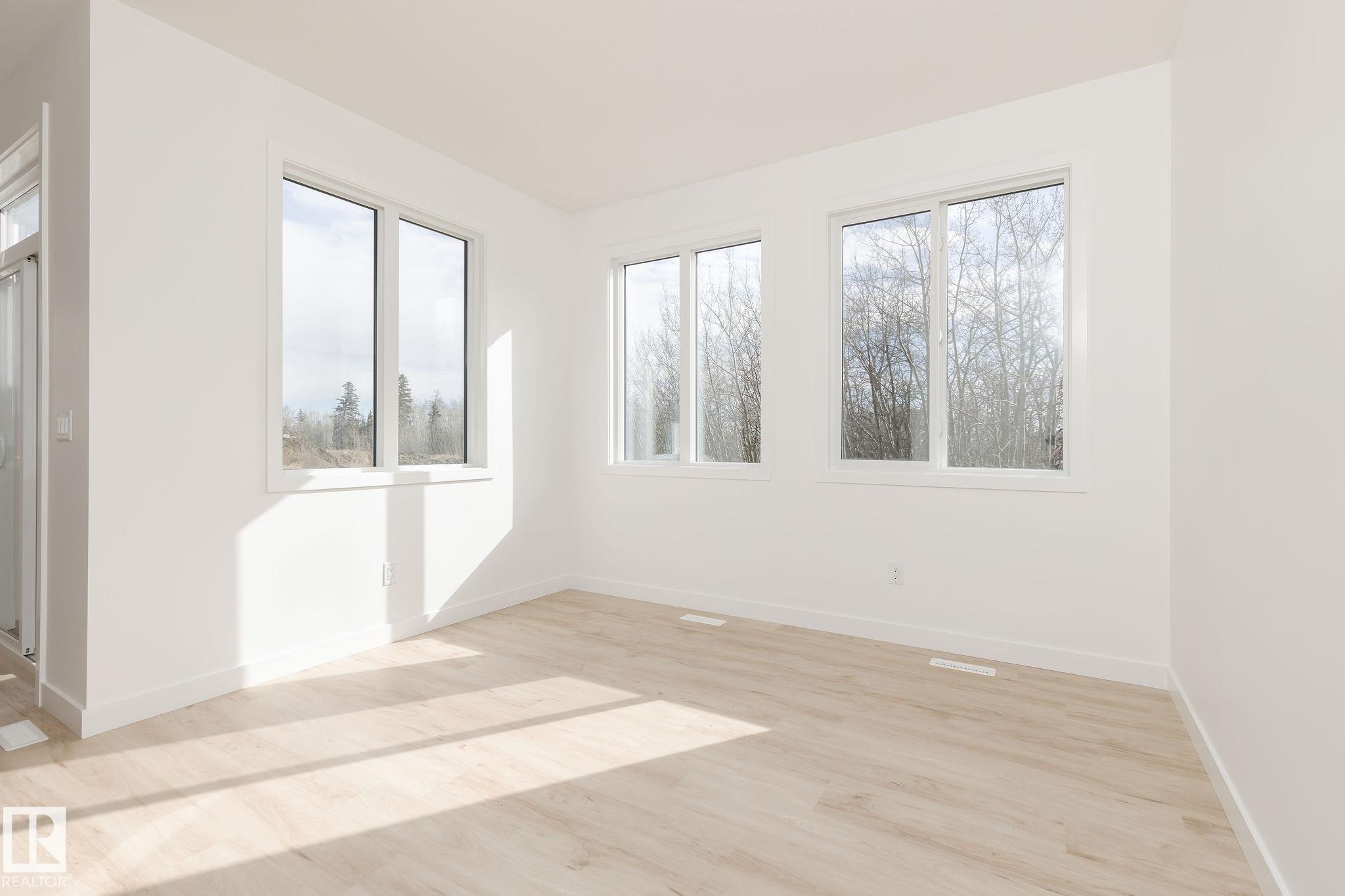 Photo 14 at 2615 62 Street SW, Mattson, Edmonton