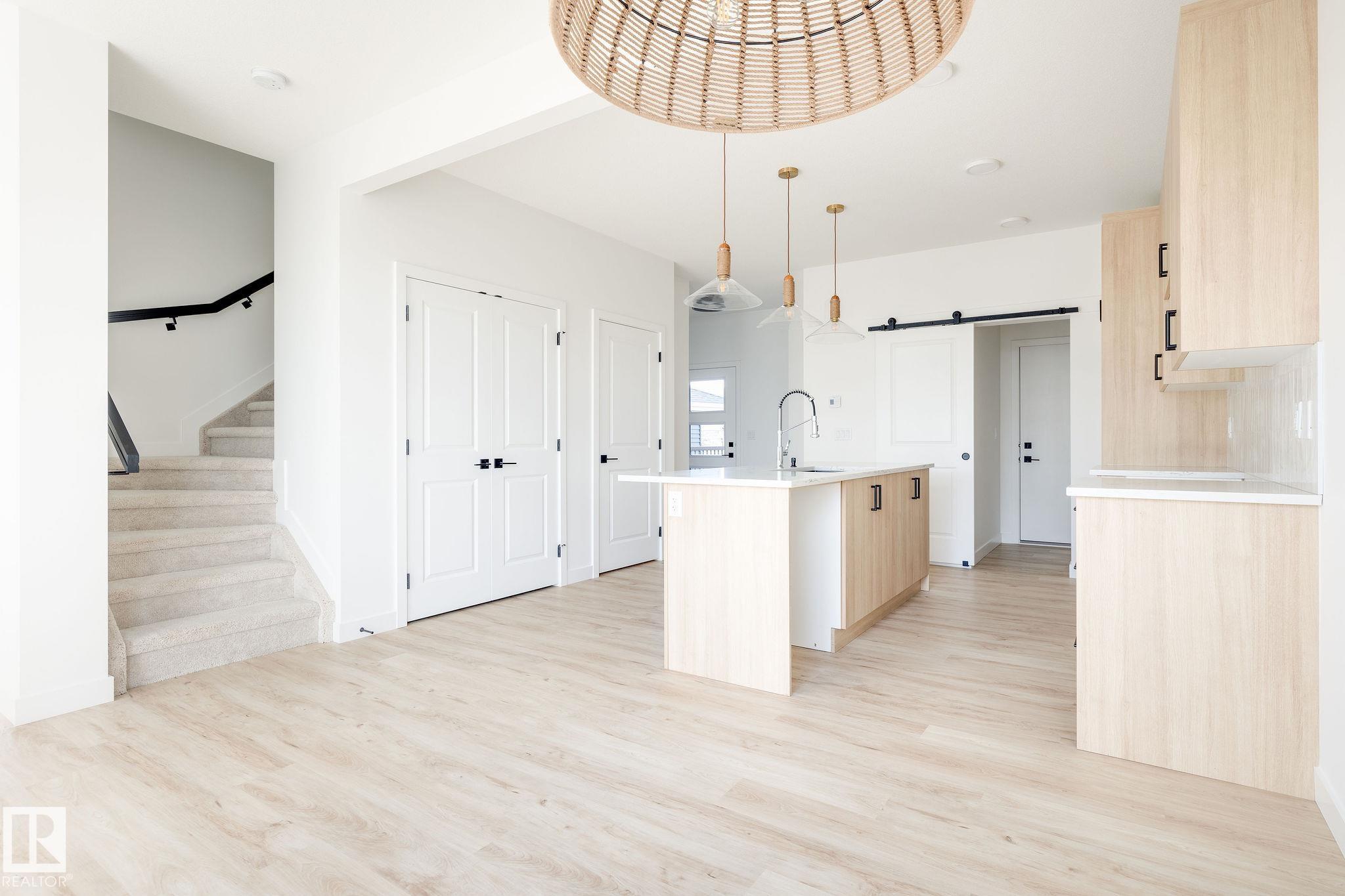Photo 10 at 2615 62 Street SW, Mattson, Edmonton