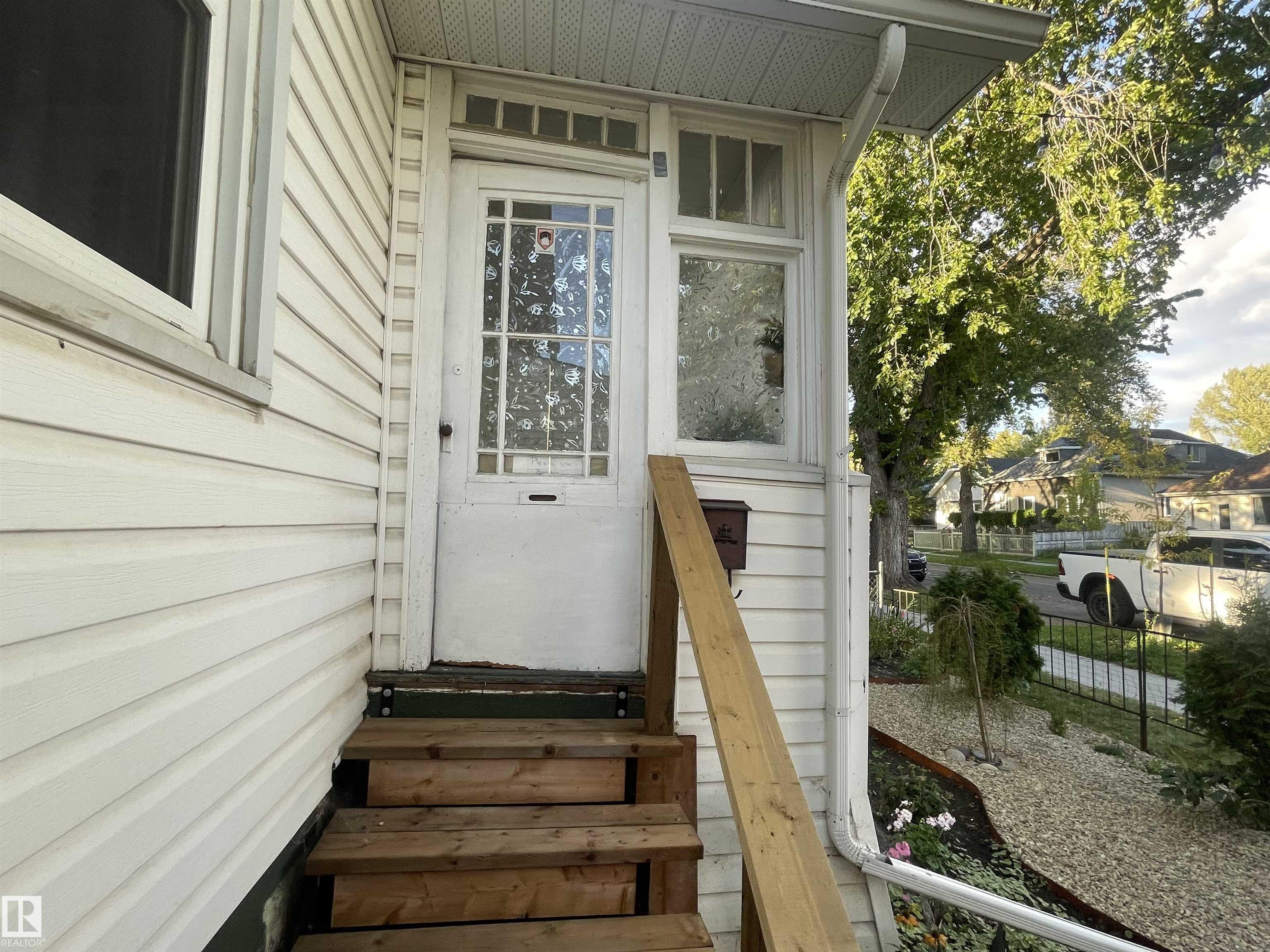 11230 96 Street NW, Alberta Avenue, Edmonton