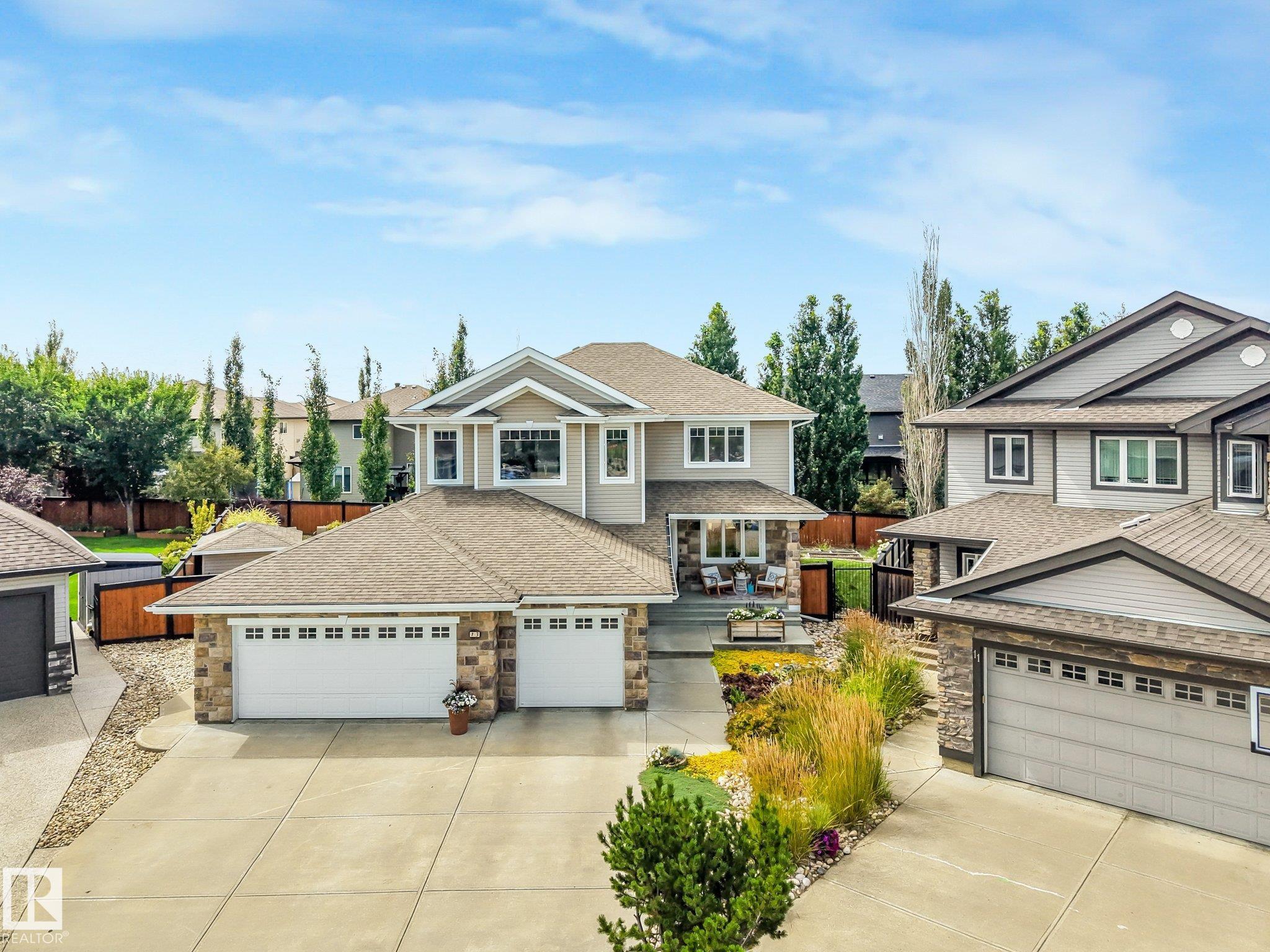 13 Dillon Bay, Deer Park, Spruce Grove photo number 2