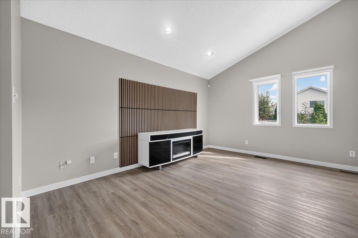 Photo 12 at 18911 58 Avenue NW, Jamieson Place, Edmonton