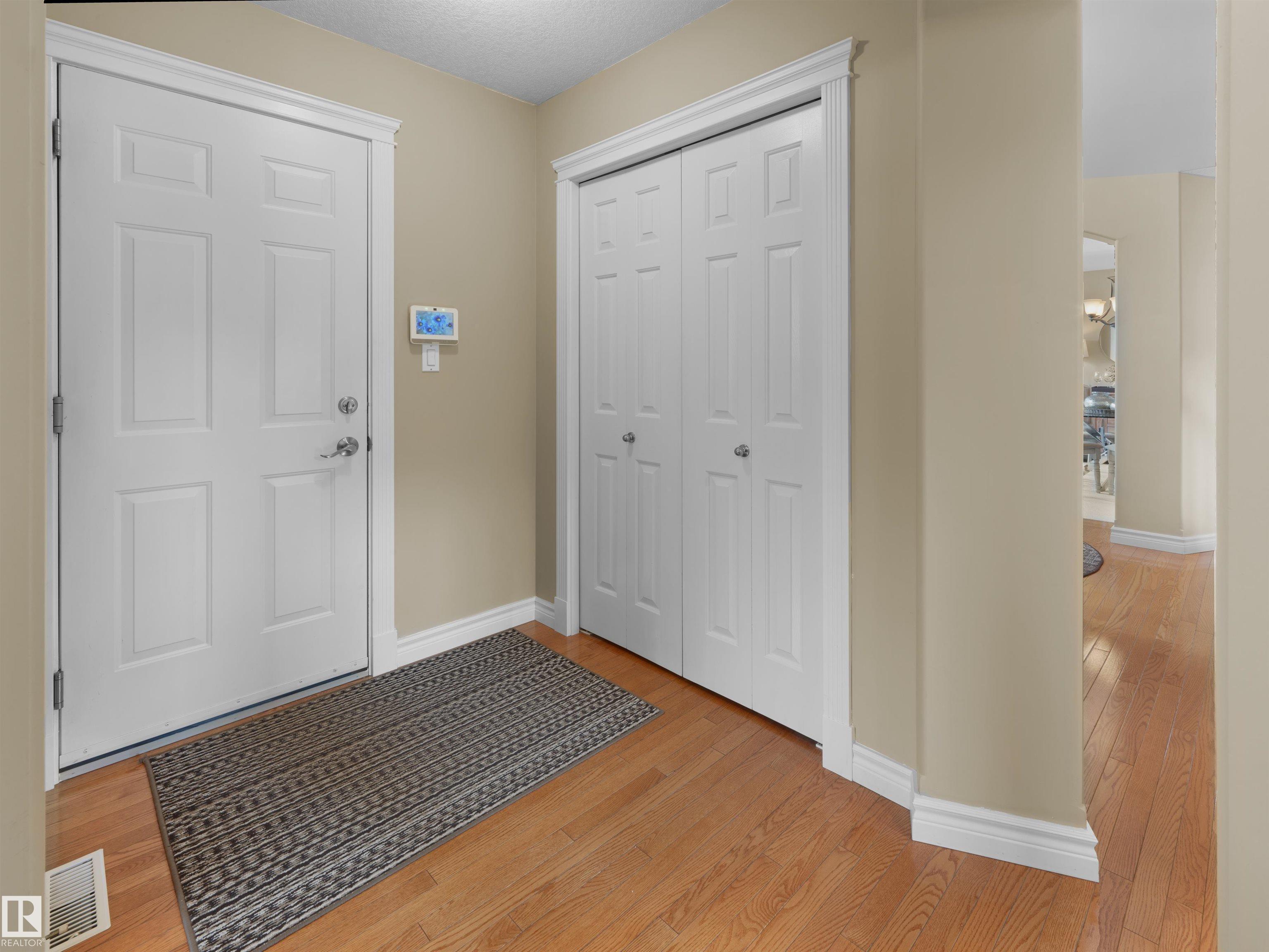 Photo 17 at 915 Picard Drive NW, Potter Greens, Edmonton