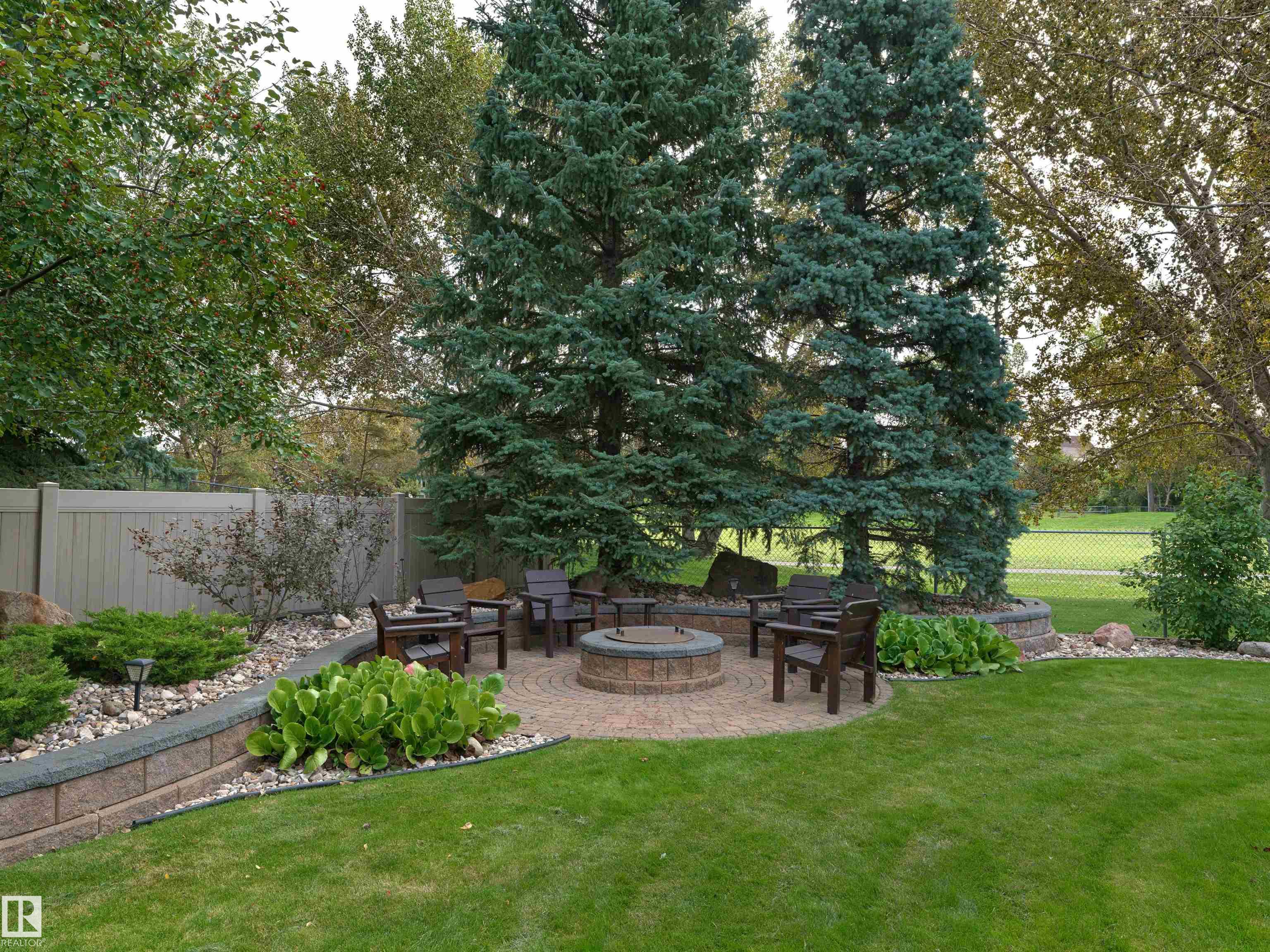 Photo 38 at 915 Picard Drive NW, Potter Greens, Edmonton