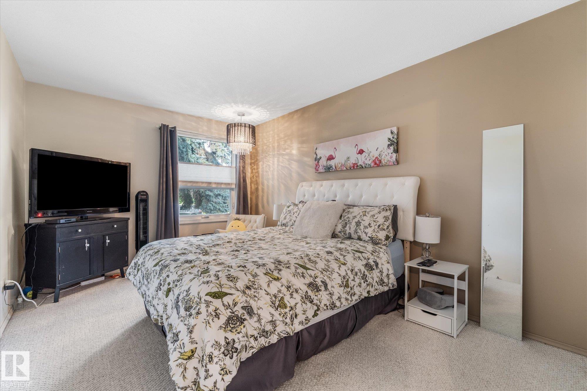 Photo 16 at 16807 98 Avenue NW, Glenwood, Edmonton