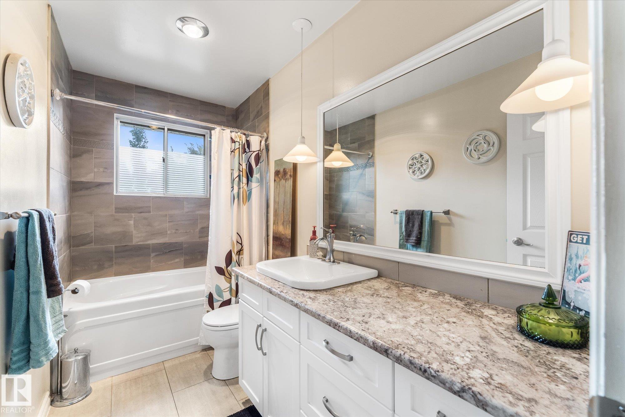 Photo 19 at 16807 98 Avenue NW, Glenwood, Edmonton