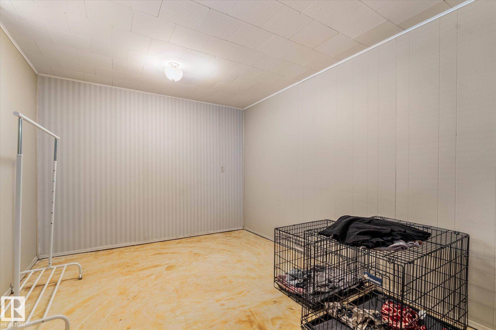 Photo 32 at 16807 98 Avenue NW, Glenwood, Edmonton