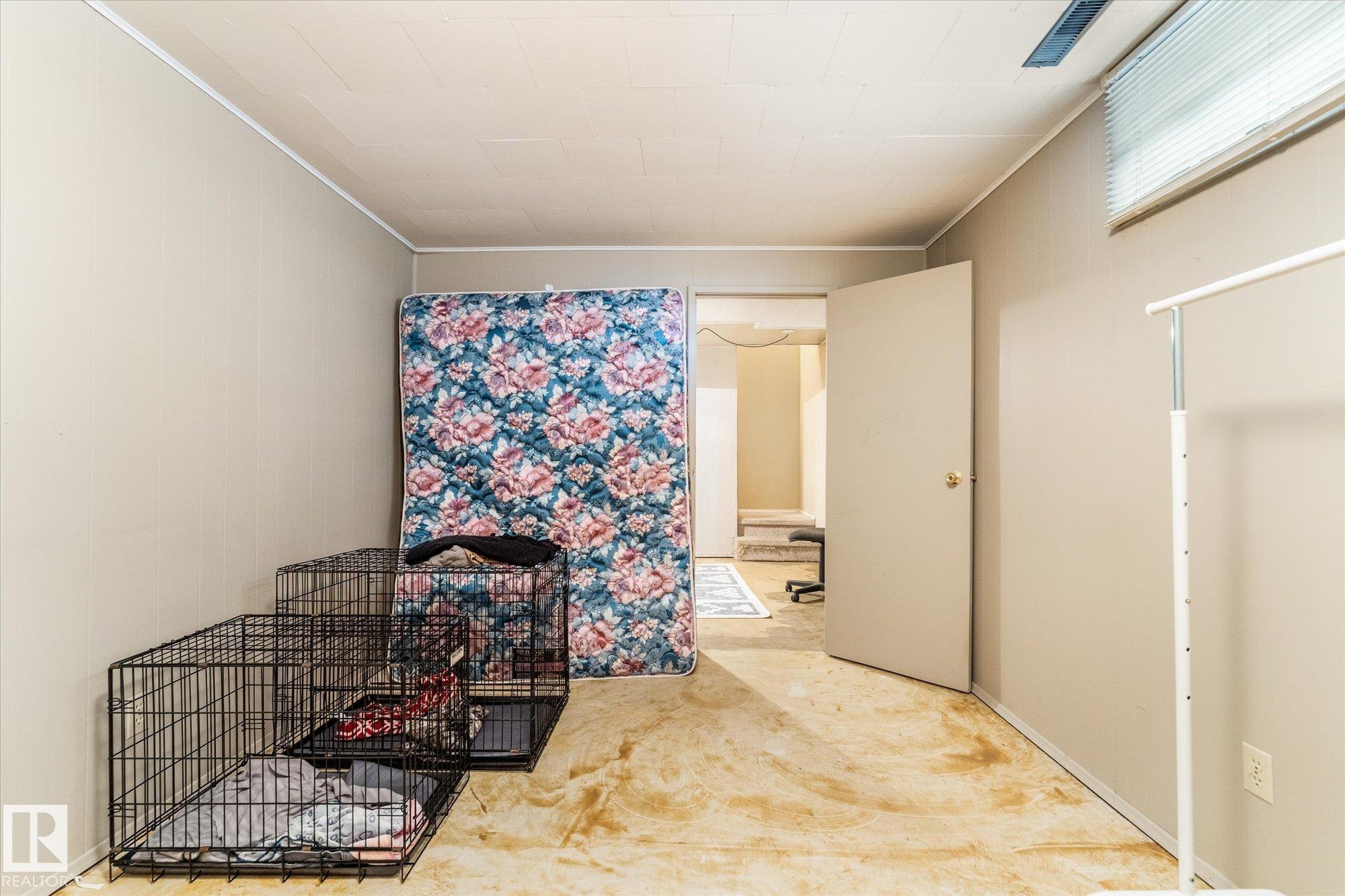 Photo 33 at 16807 98 Avenue NW, Glenwood, Edmonton