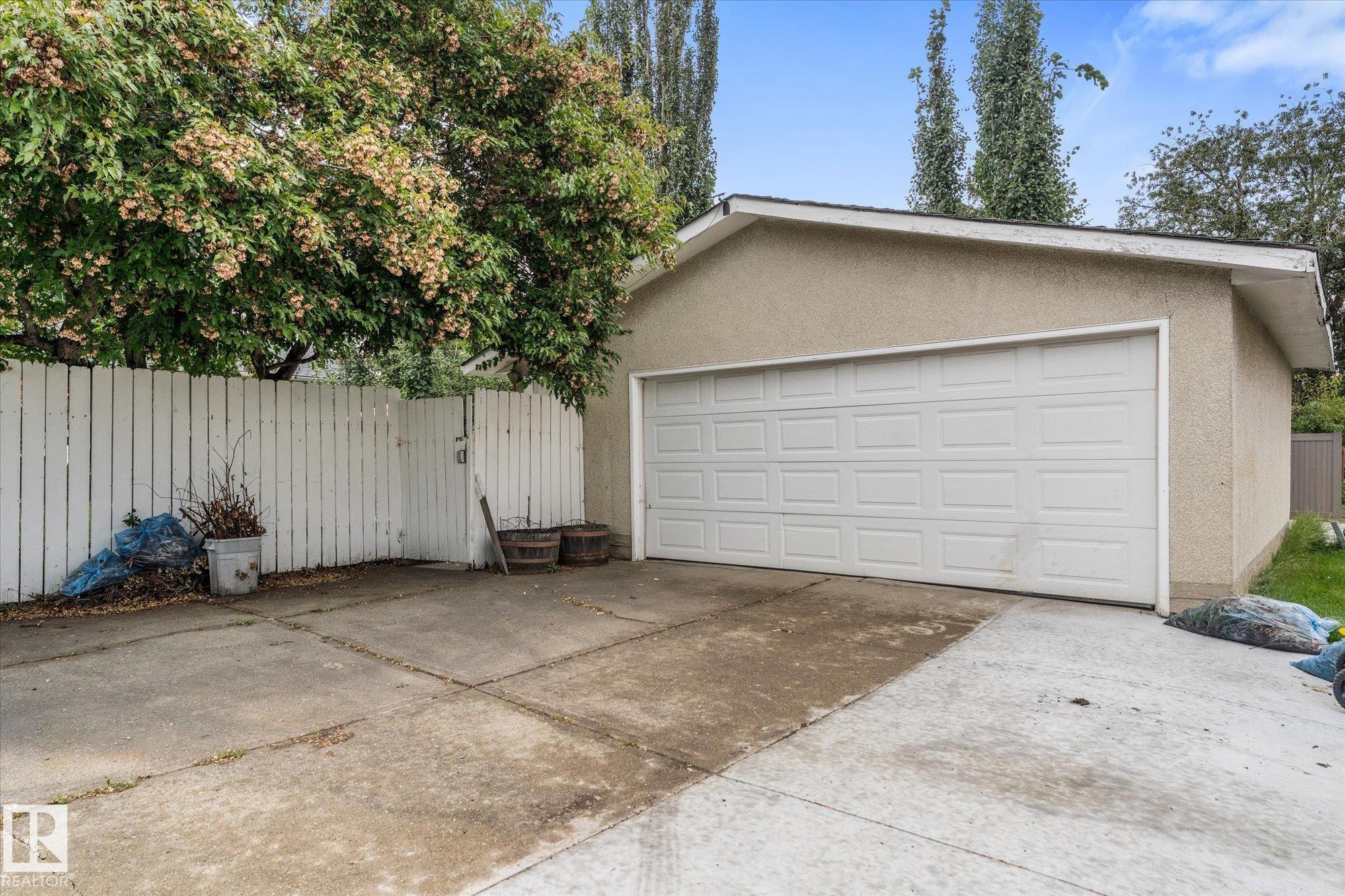 Photo 41 at 16807 98 Avenue NW, Glenwood, Edmonton