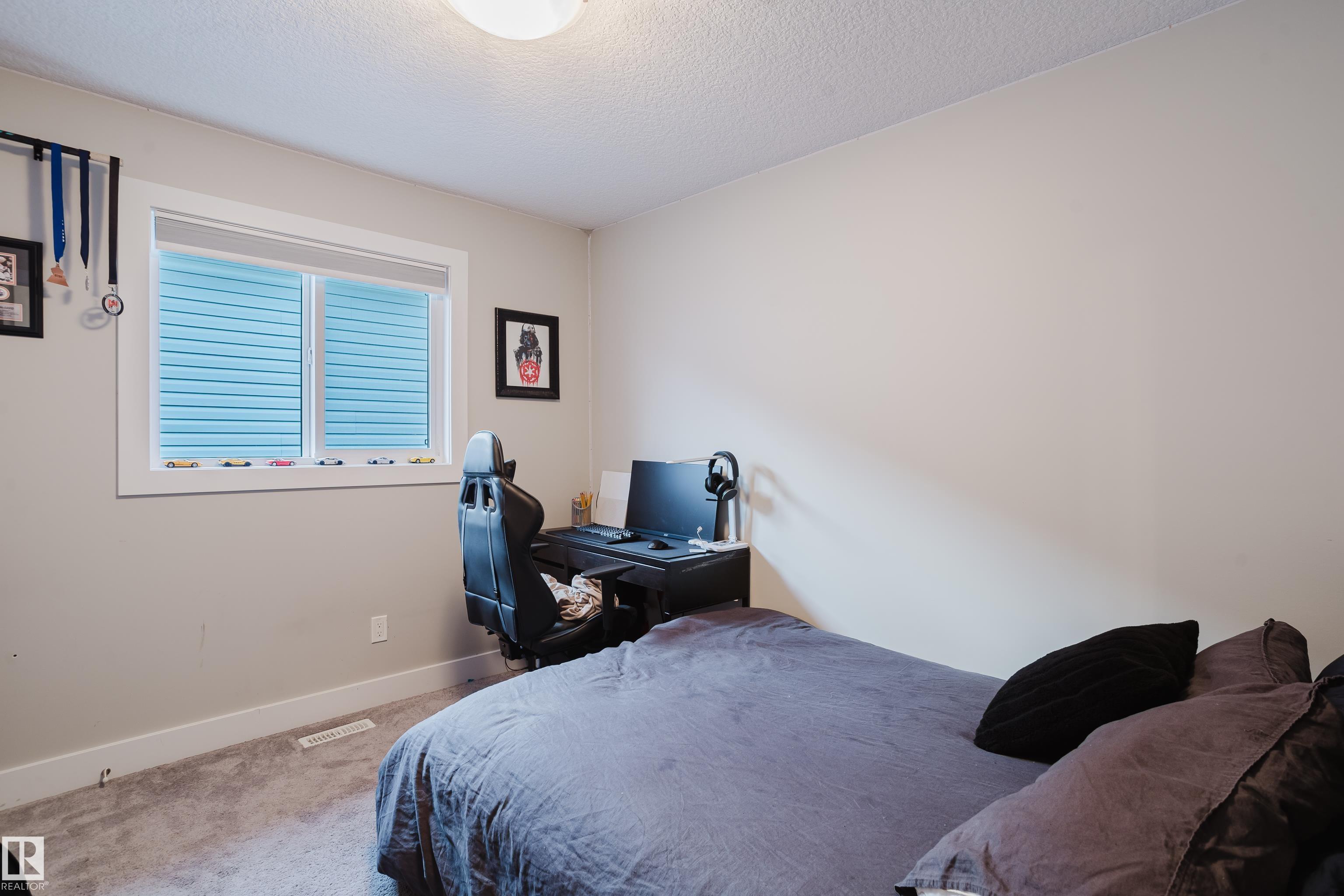 Photo 32 at 15820 15 Avenue SW, Glenridding Heights, Edmonton