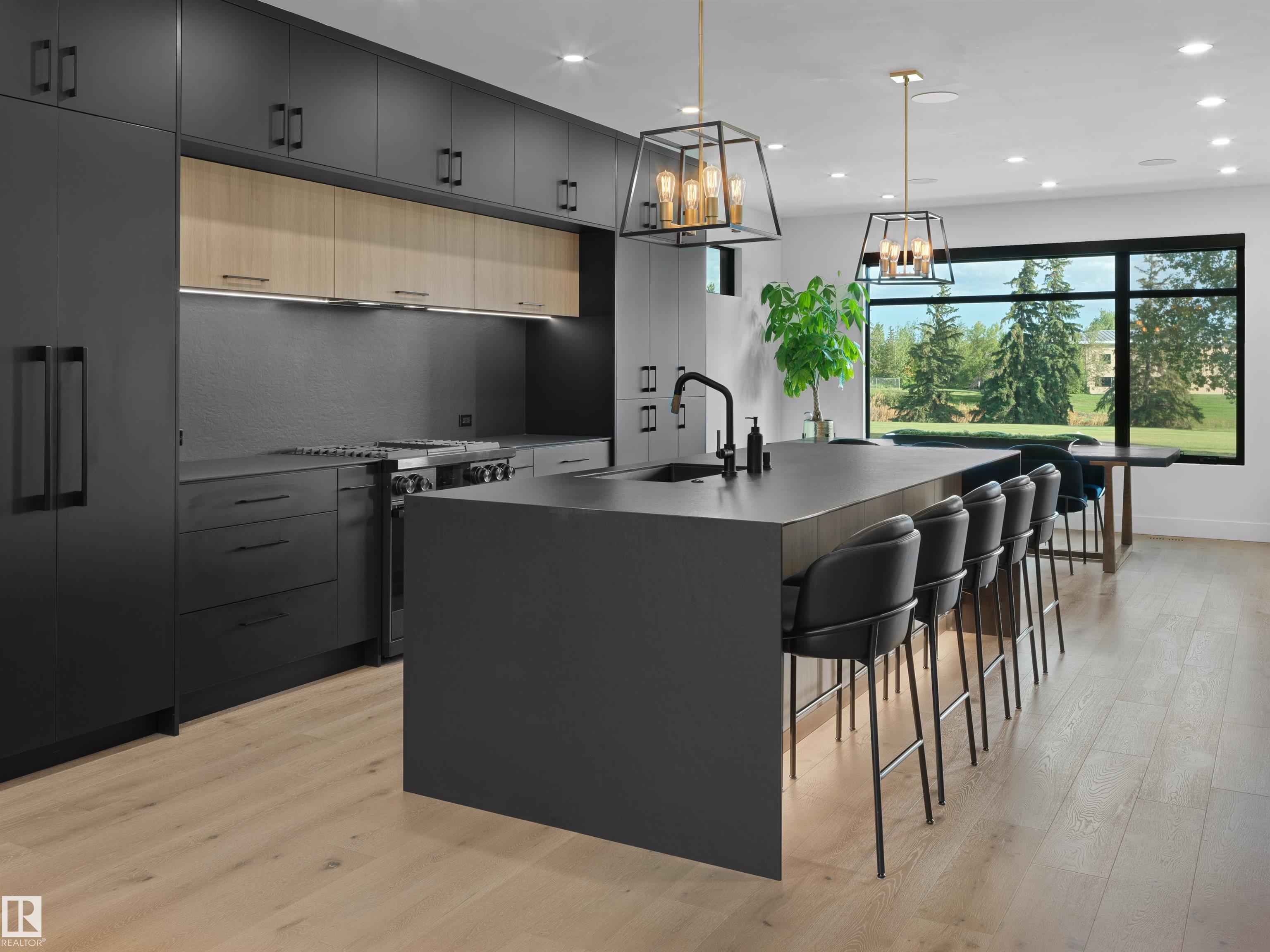Photo 11 at 8707 Strathearn Crescent NW, Strathearn, Edmonton