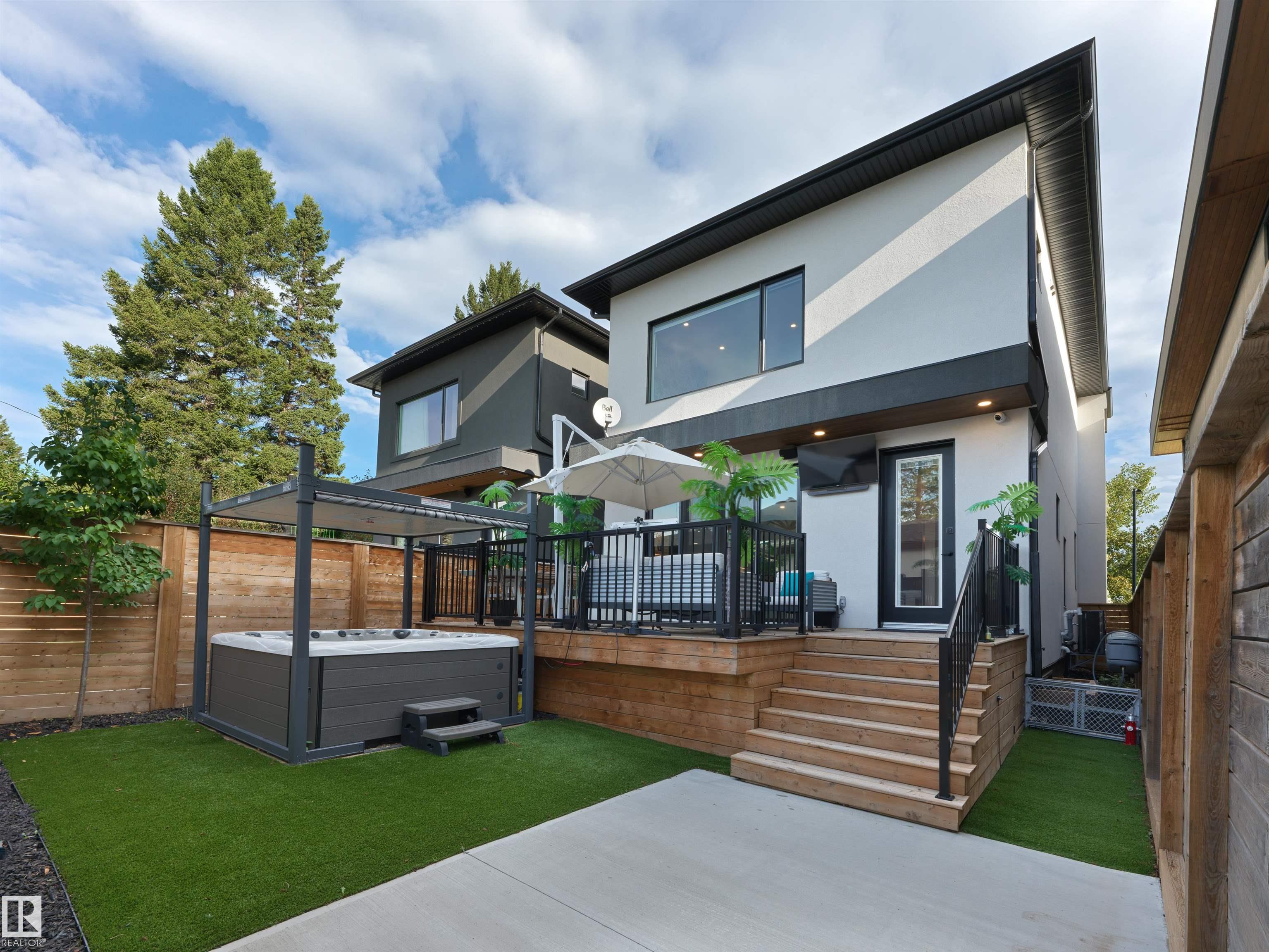 Photo 43 at 8707 Strathearn Crescent NW, Strathearn, Edmonton