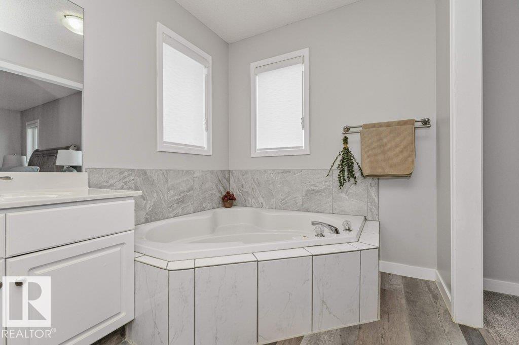 Photo 27 at 1259 Joyce Crescent NW, Jackson Heights, Edmonton