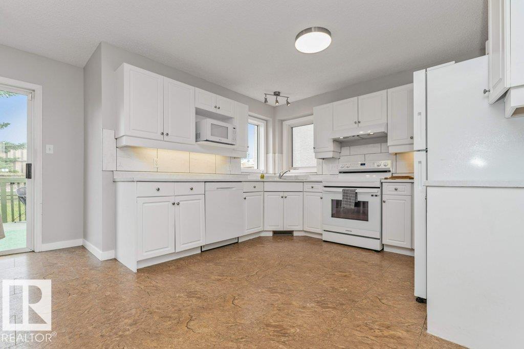 Photo 9 at 1259 Joyce Crescent NW, Jackson Heights, Edmonton