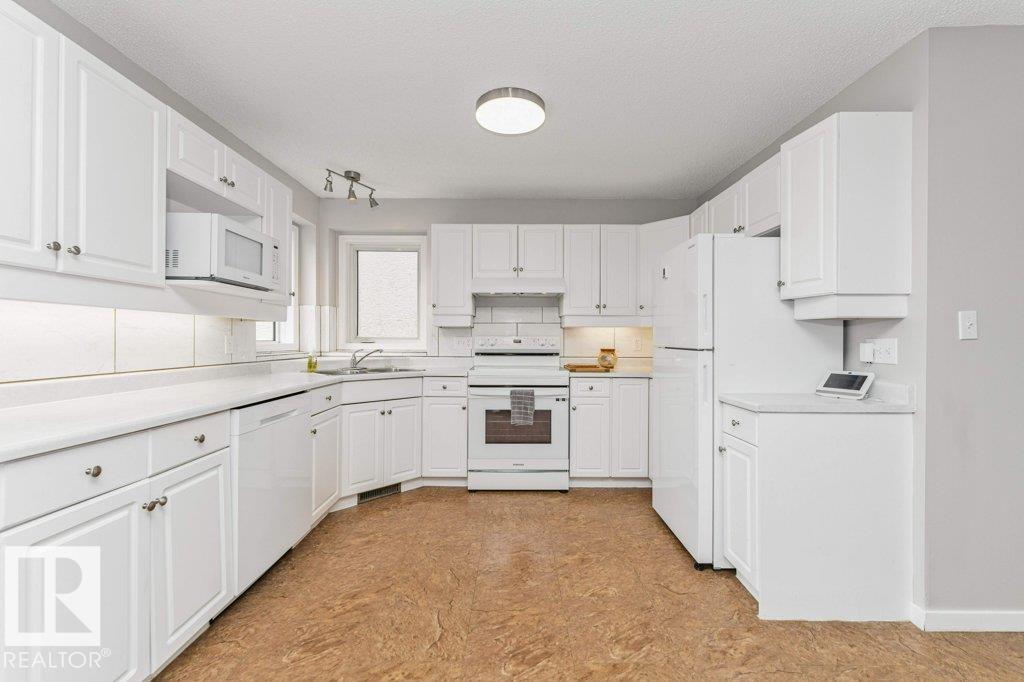Photo 10 at 1259 Joyce Crescent NW, Jackson Heights, Edmonton