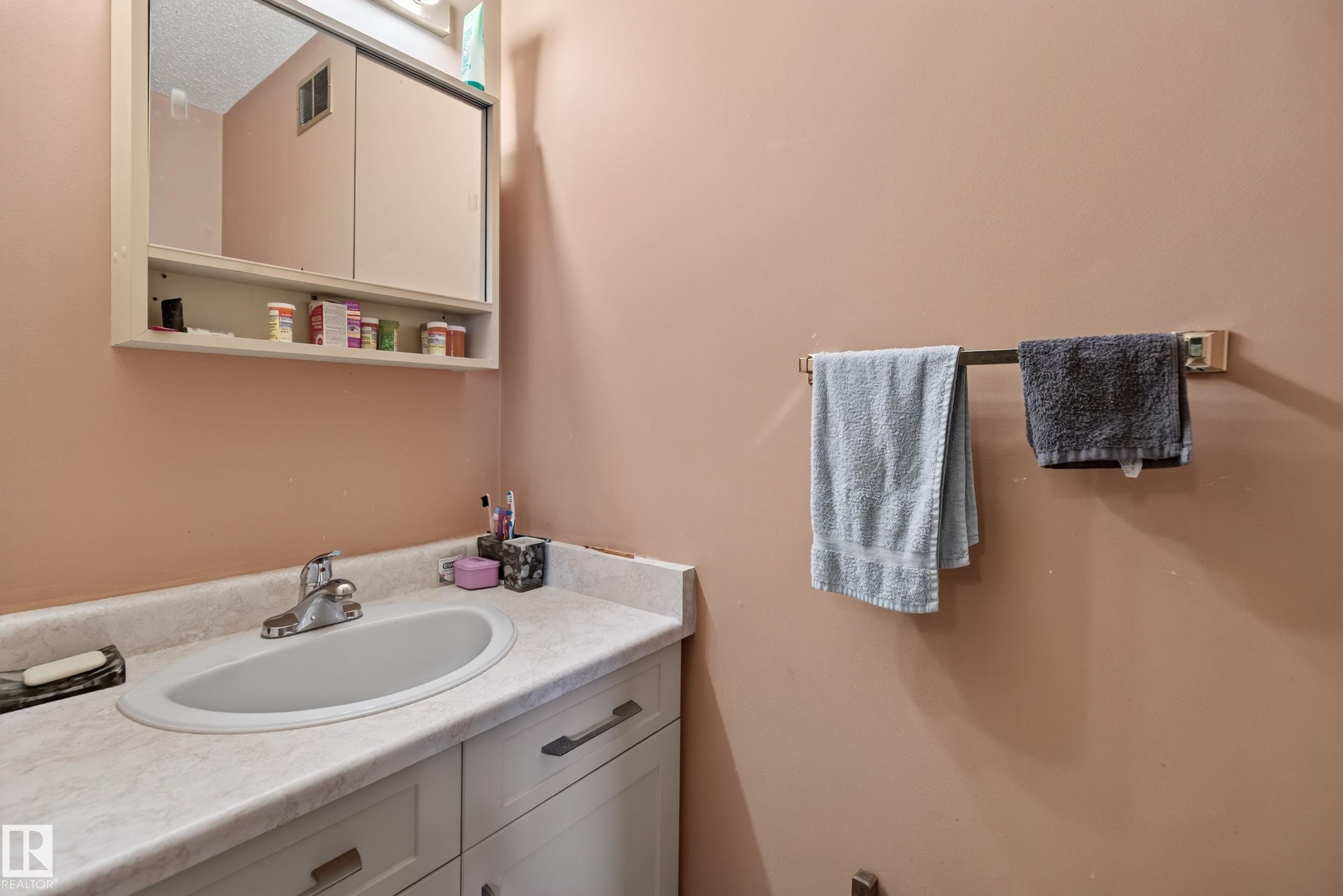 Photo 22 at 5712 123 Avenue NW, Newton, Edmonton