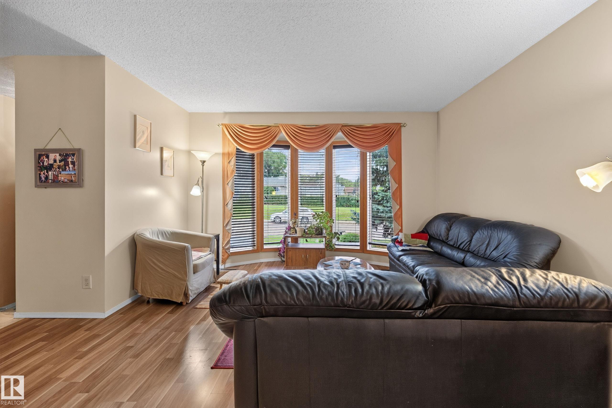 Photo 6 at 5712 123 Avenue NW, Newton, Edmonton