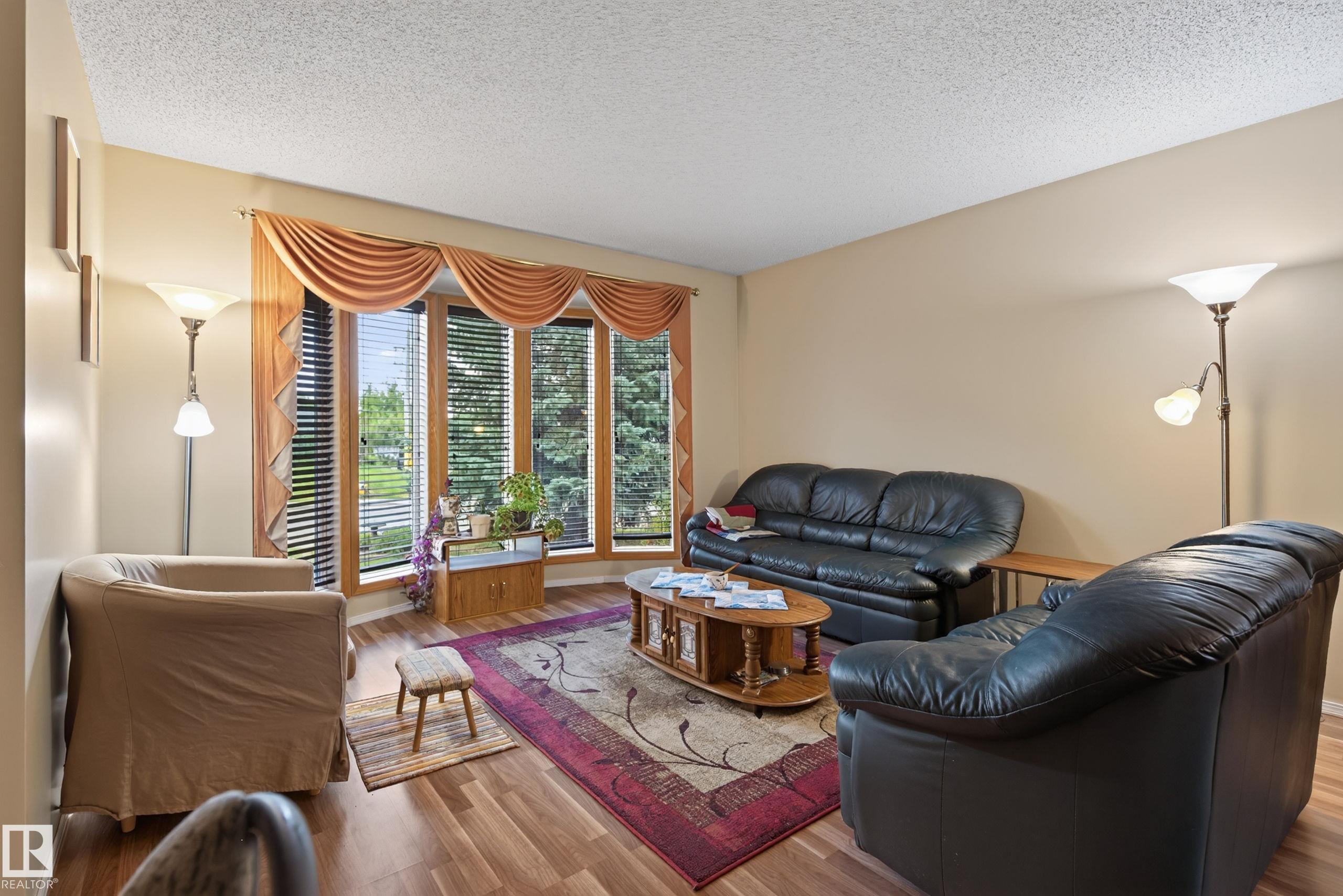 Photo 7 at 5712 123 Avenue NW, Newton, Edmonton