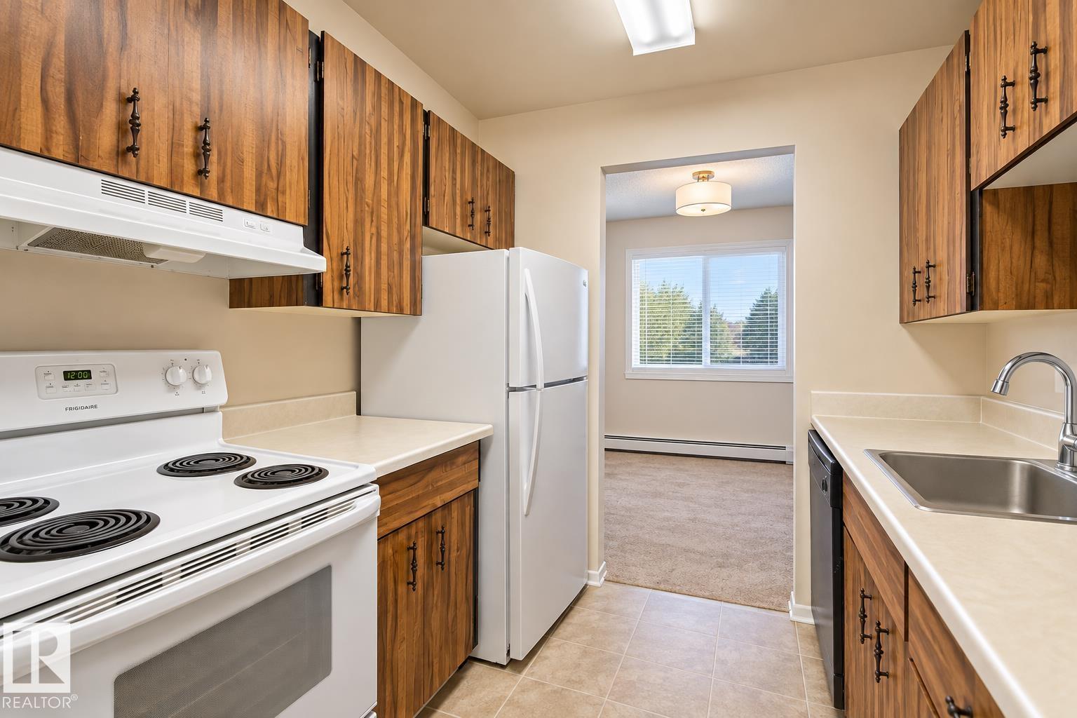 402 - 18204 93 Avenue NW, Belmead, Edmonton