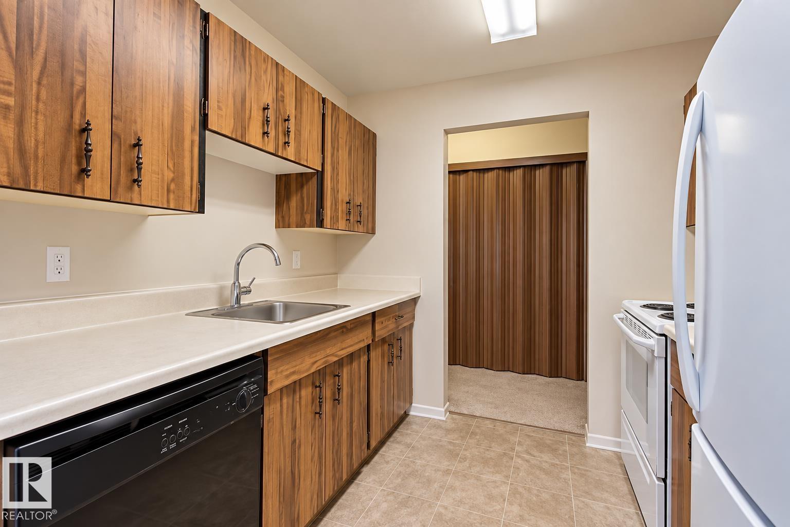 402 - 18204 93 Avenue NW, Belmead, Edmonton
