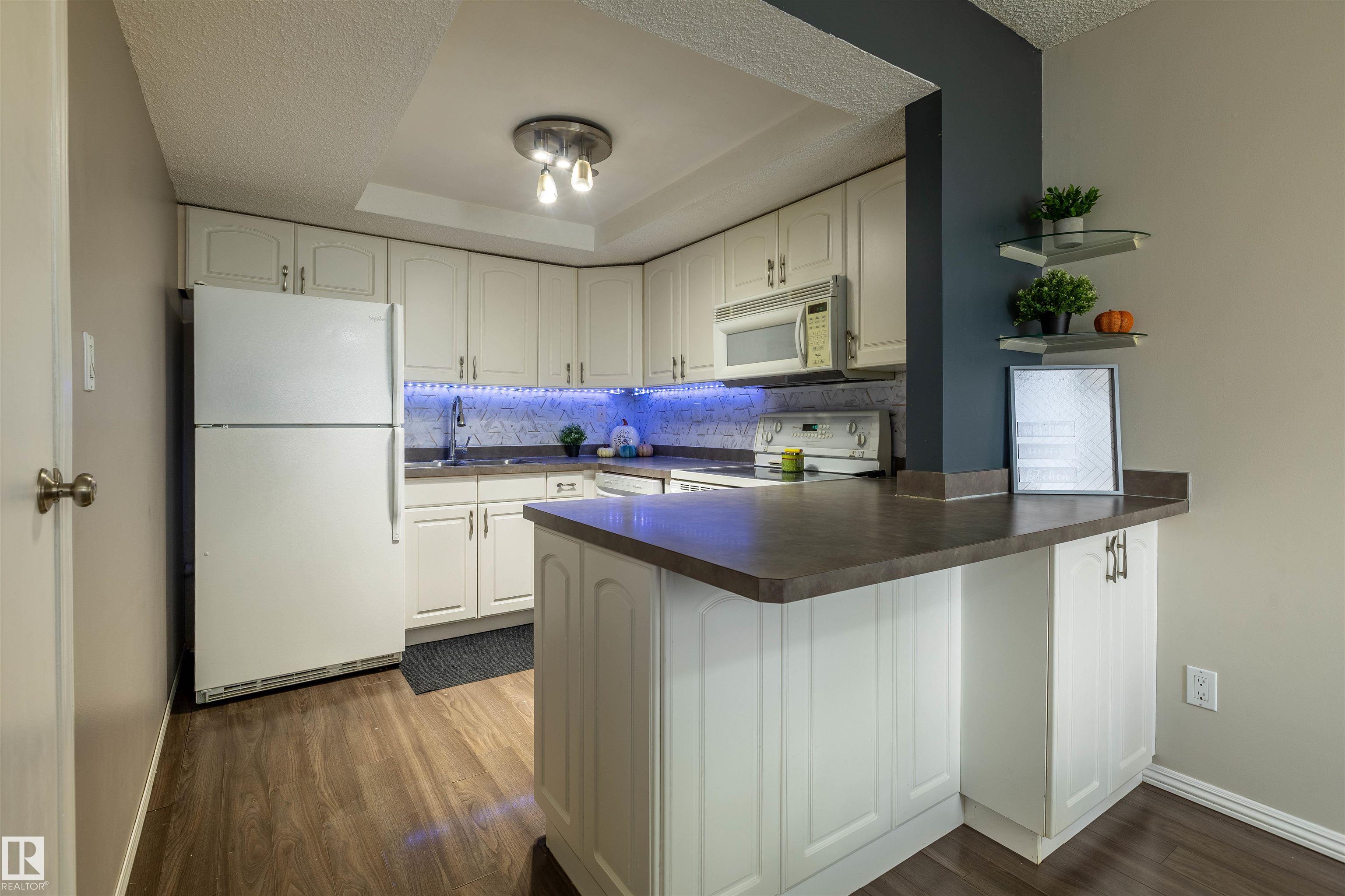 Photo 16 at 44 - 650 Grandin Drive, Morinville