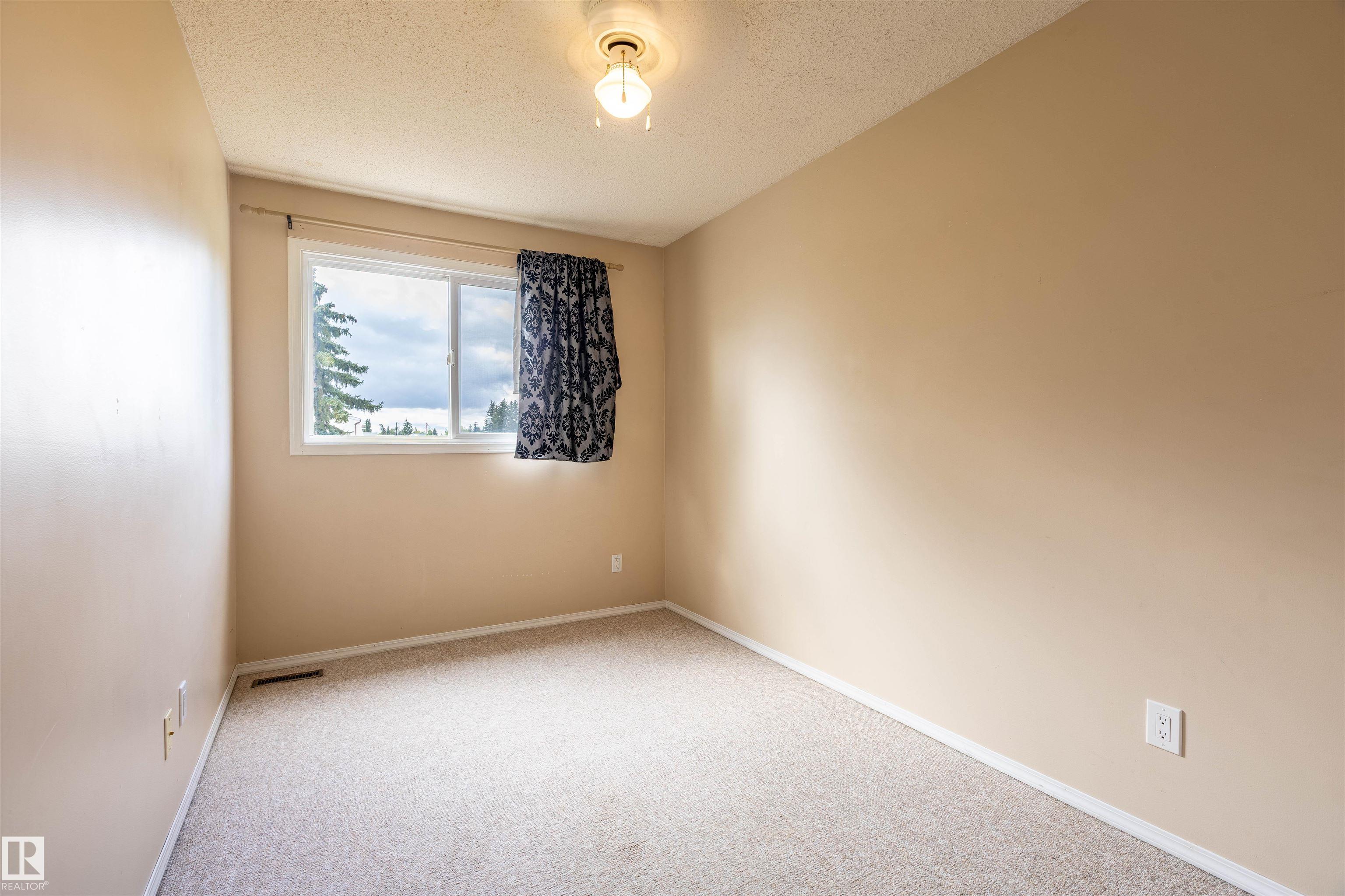 Photo 28 at 44 - 650 Grandin Drive, Morinville