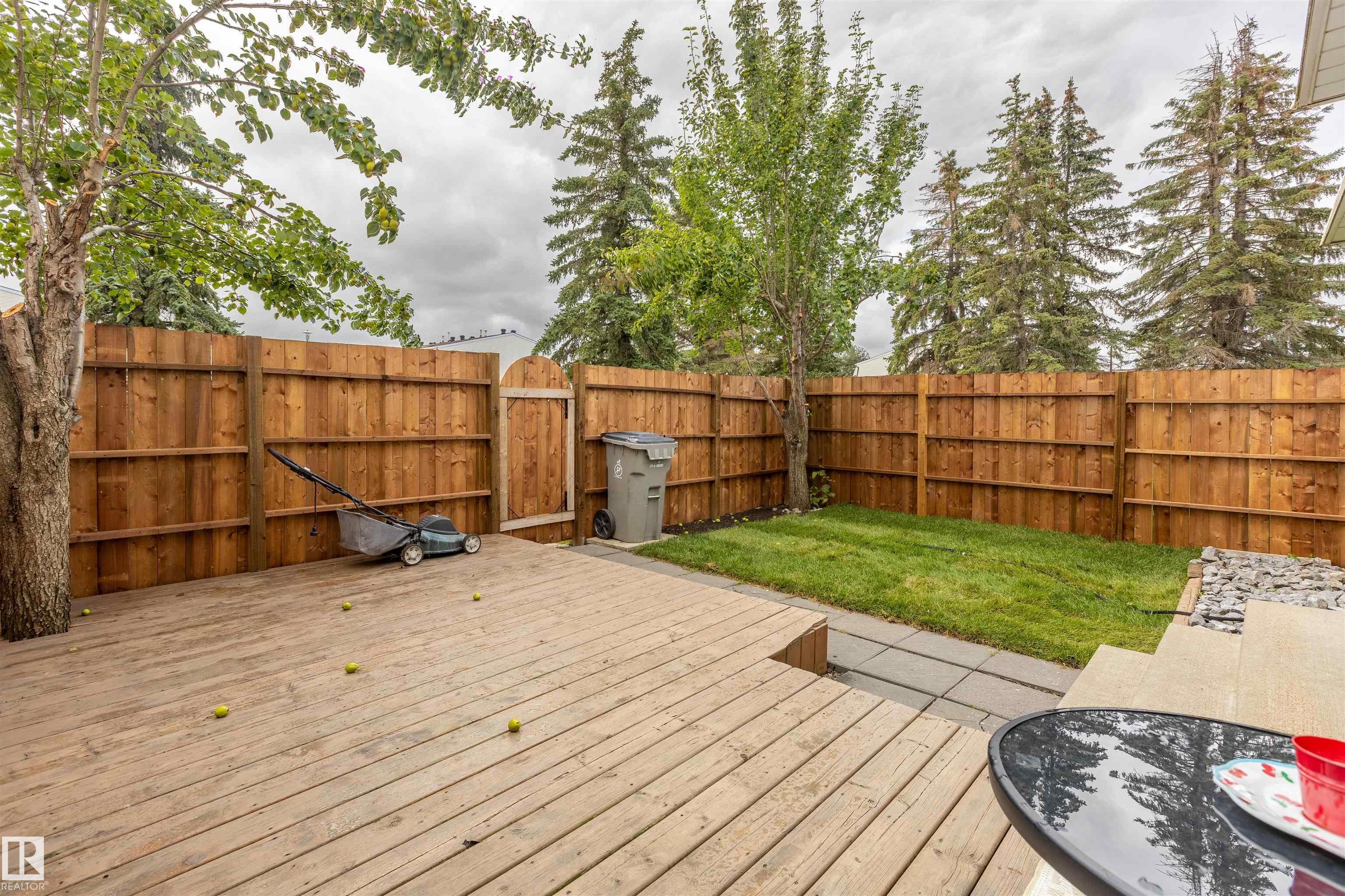 Photo 6 at 44 - 650 Grandin Drive, Morinville