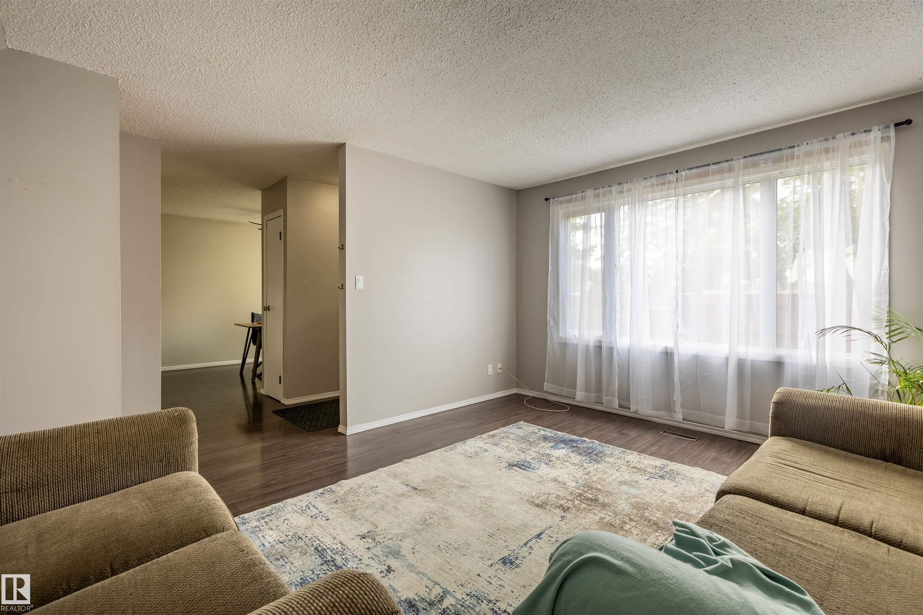 Photo 9 at 44 - 650 Grandin Drive, Morinville