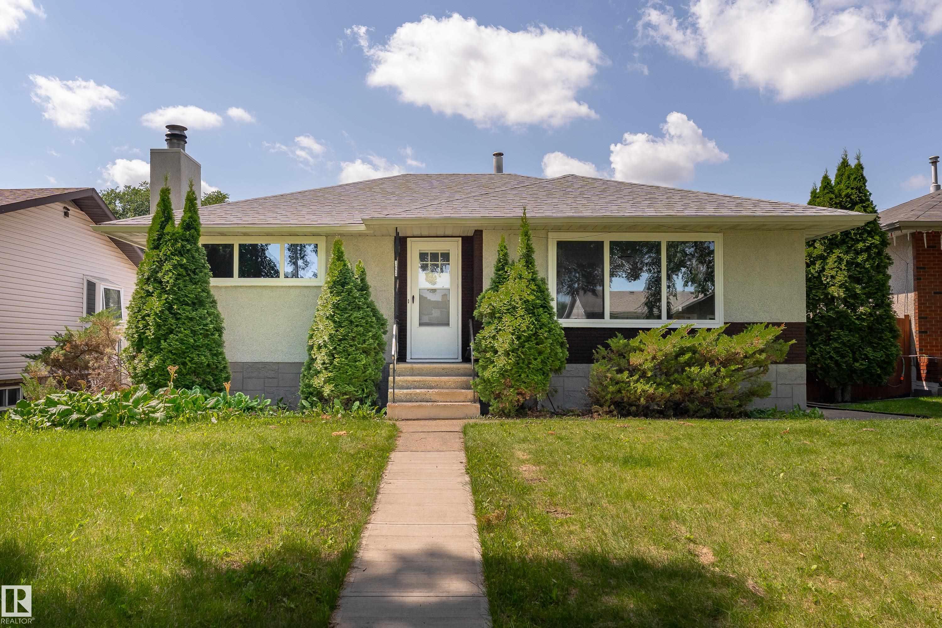 12224 55 Street NW, Newton, Edmonton