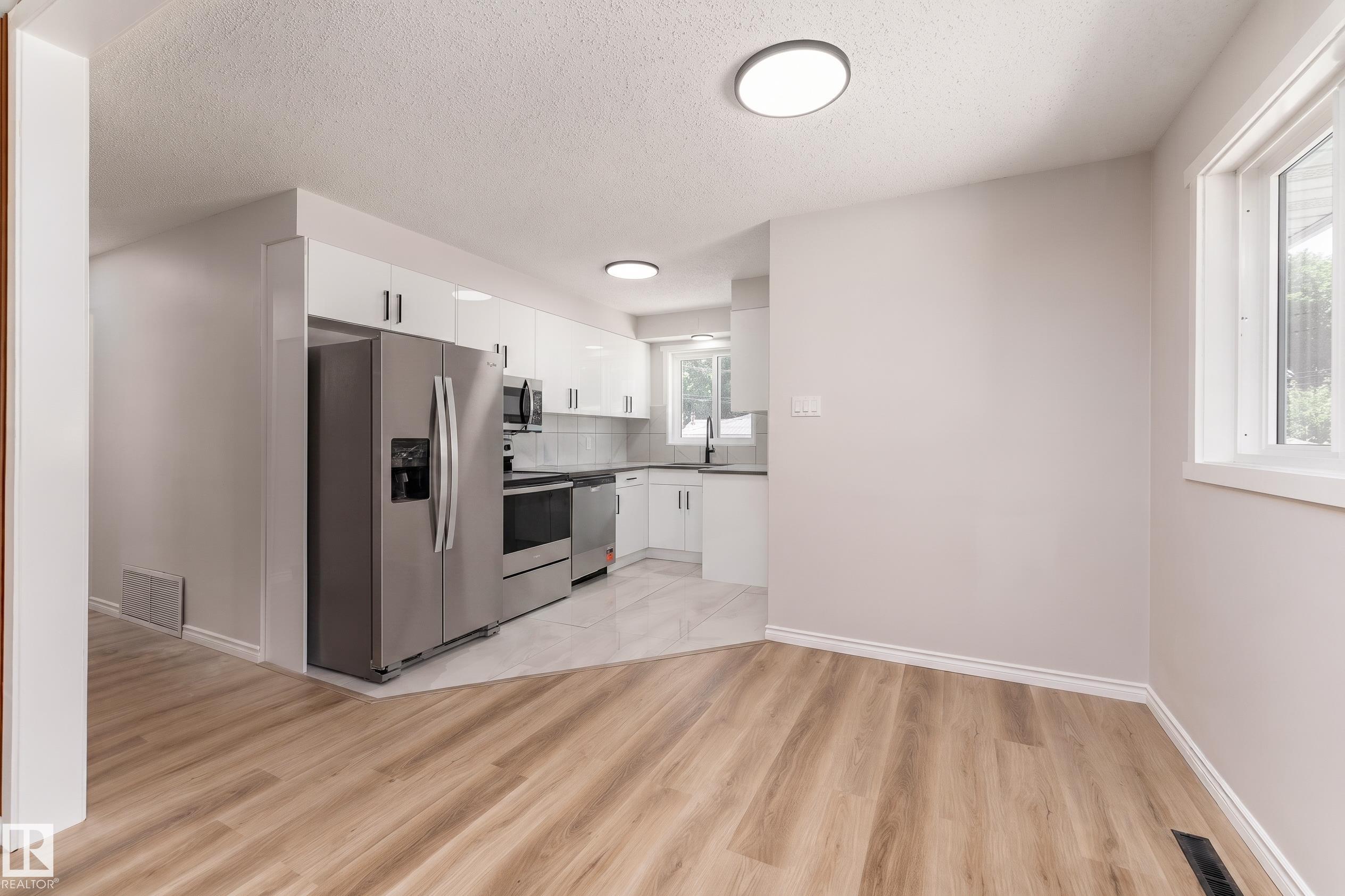 Photo 10 at 12224 55 Street NW, Newton, Edmonton