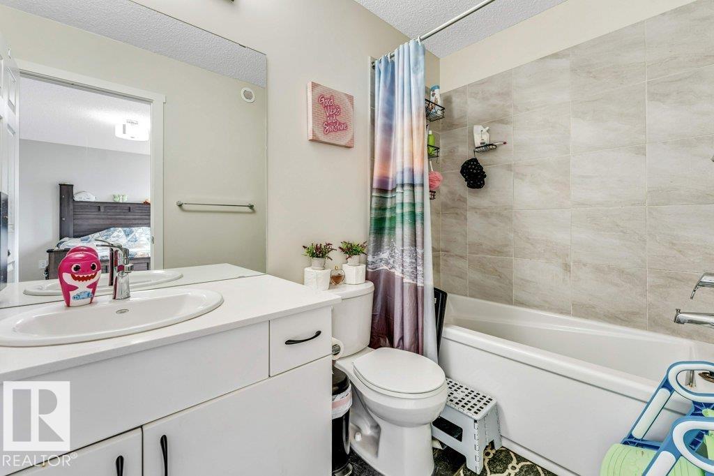 Photo 17 at 5315 22 Avenue SW, Walker, Edmonton