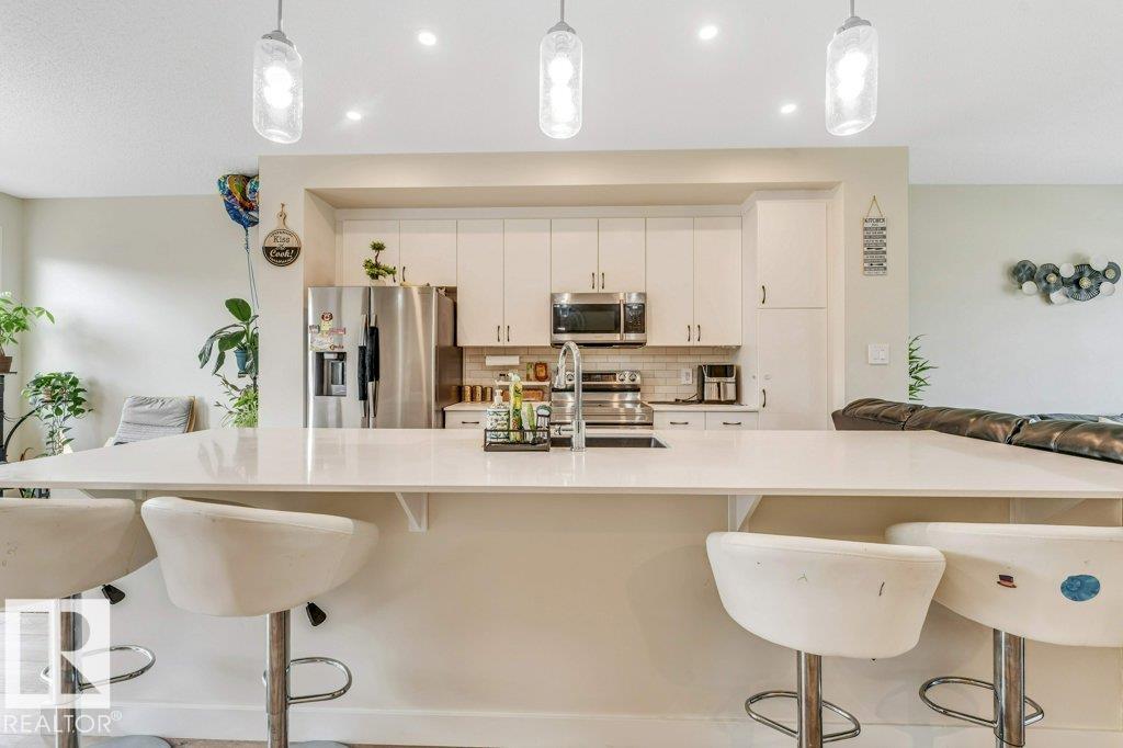 5315 22 Avenue SW, Walker, Edmonton