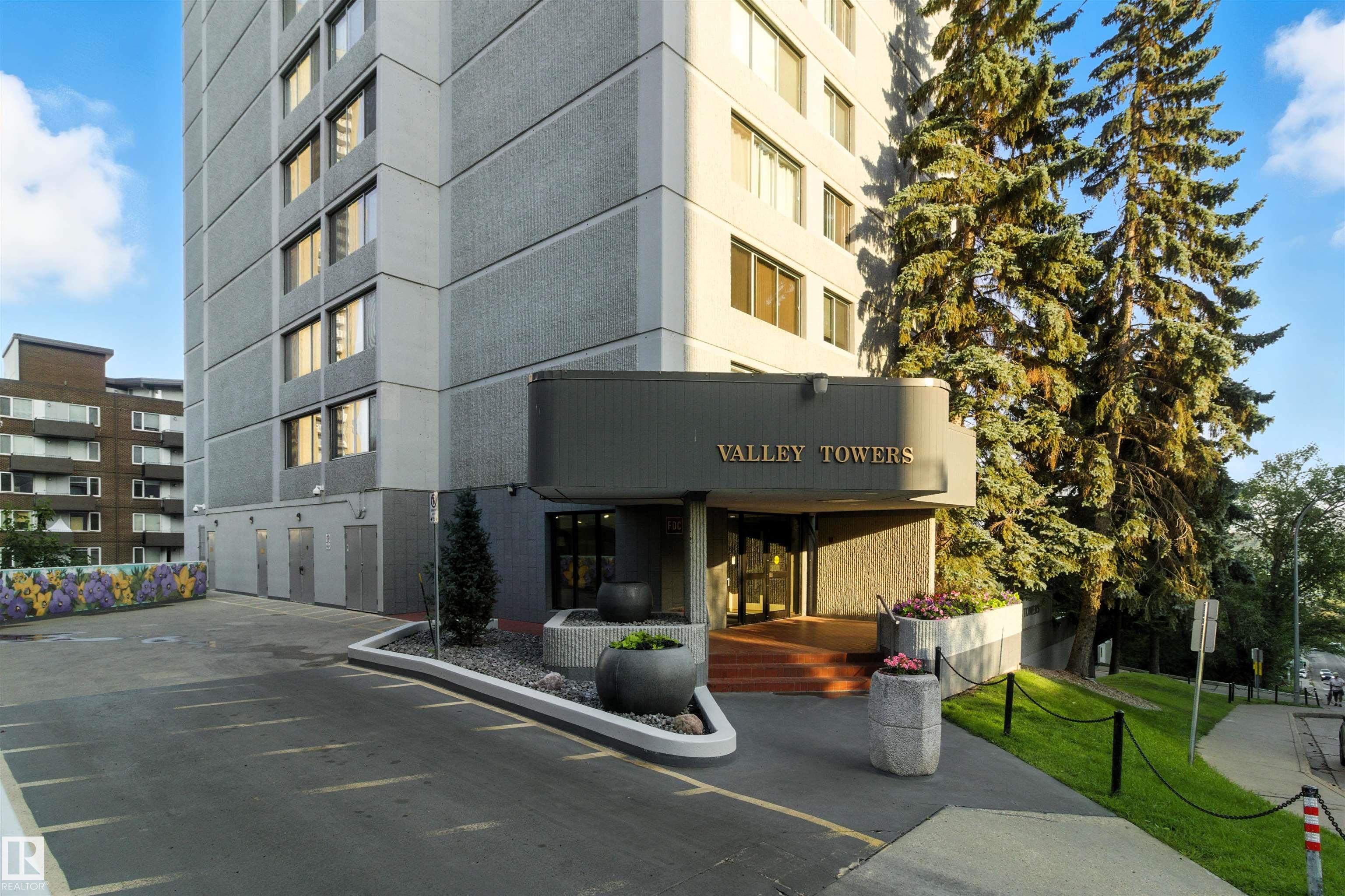 2202 - 9923 103 Street NW, Downtown, Edmonton