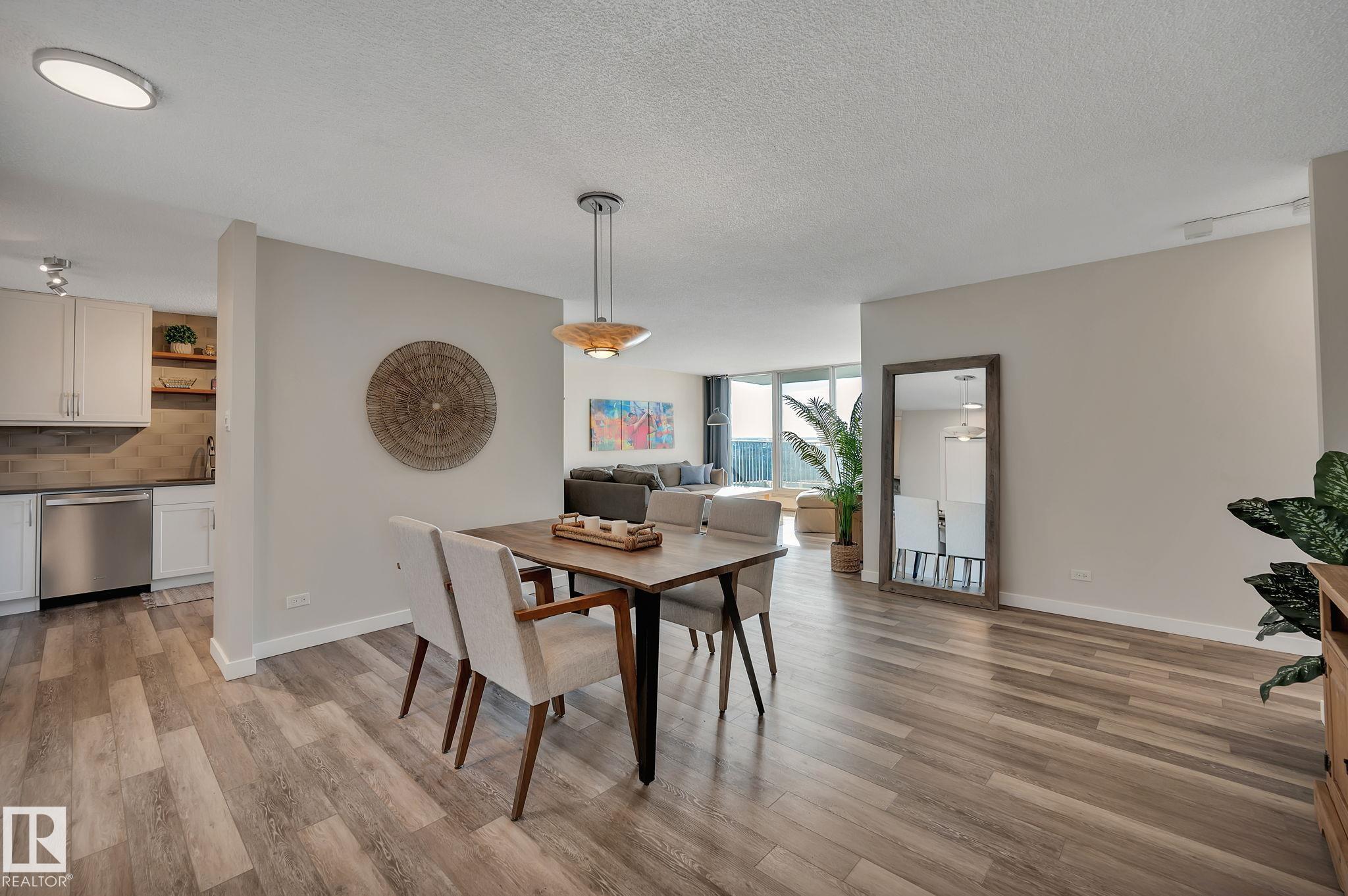 2202 - 9923 103 Street NW, Downtown, Edmonton