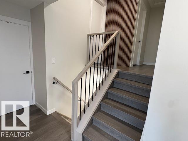 Photo 15 at 9520 150 Avenue NW, Evansdale, Edmonton