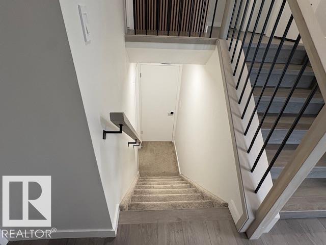 Photo 23 at 9520 150 Avenue NW, Evansdale, Edmonton
