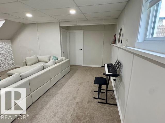 Photo 25 at 9520 150 Avenue NW, Evansdale, Edmonton