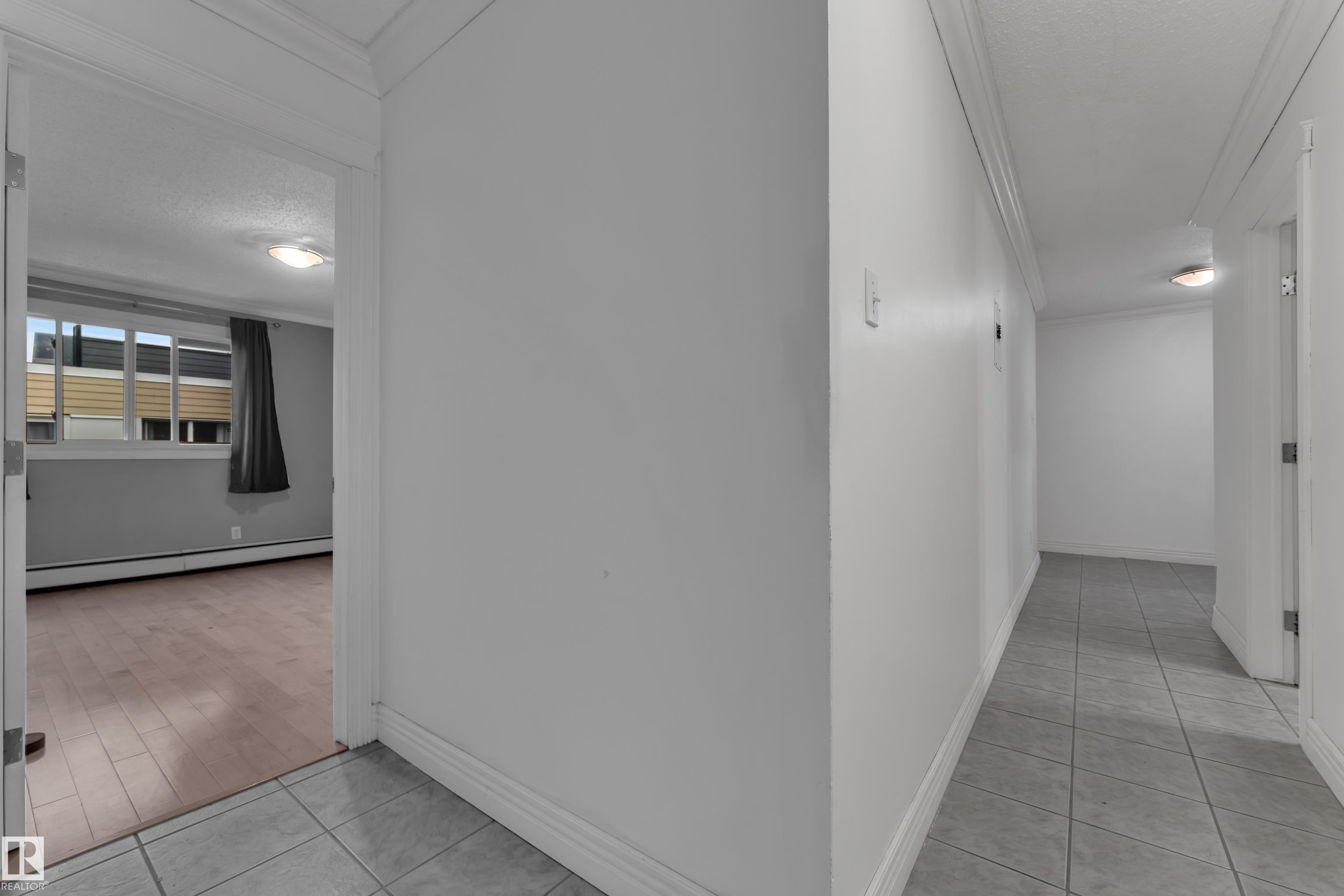 Photo 13 at 304 - 10165 113 Street NW, Wîhkwêntôwin, Edmonton