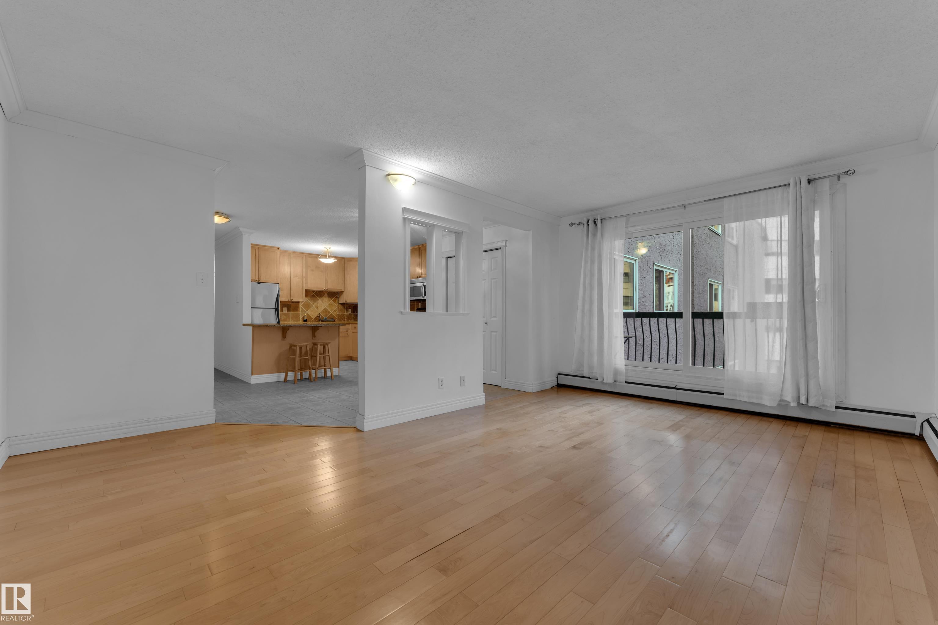 Photo 15 at 304 - 10165 113 Street NW, Wîhkwêntôwin, Edmonton