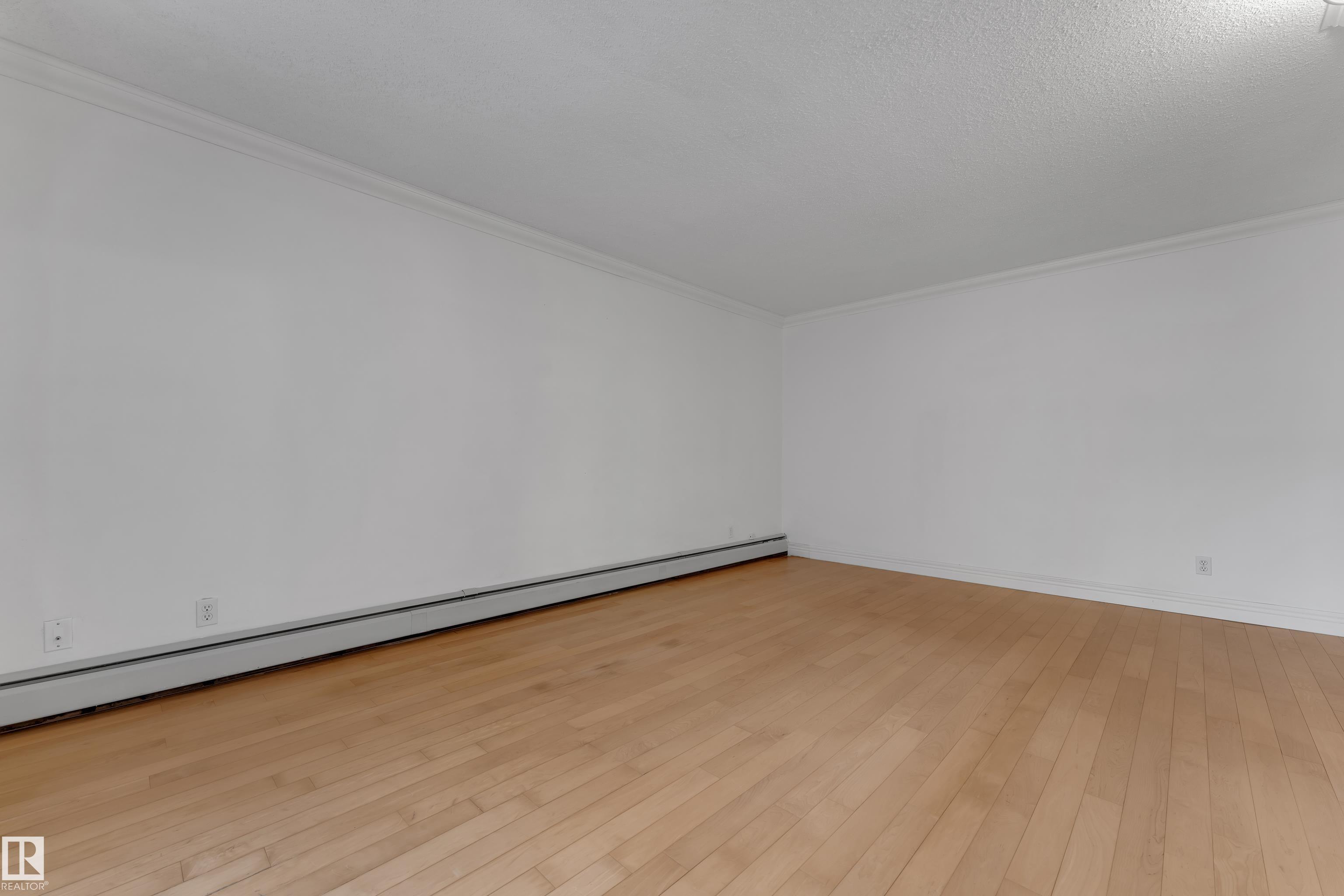 Photo 16 at 304 - 10165 113 Street NW, Wîhkwêntôwin, Edmonton