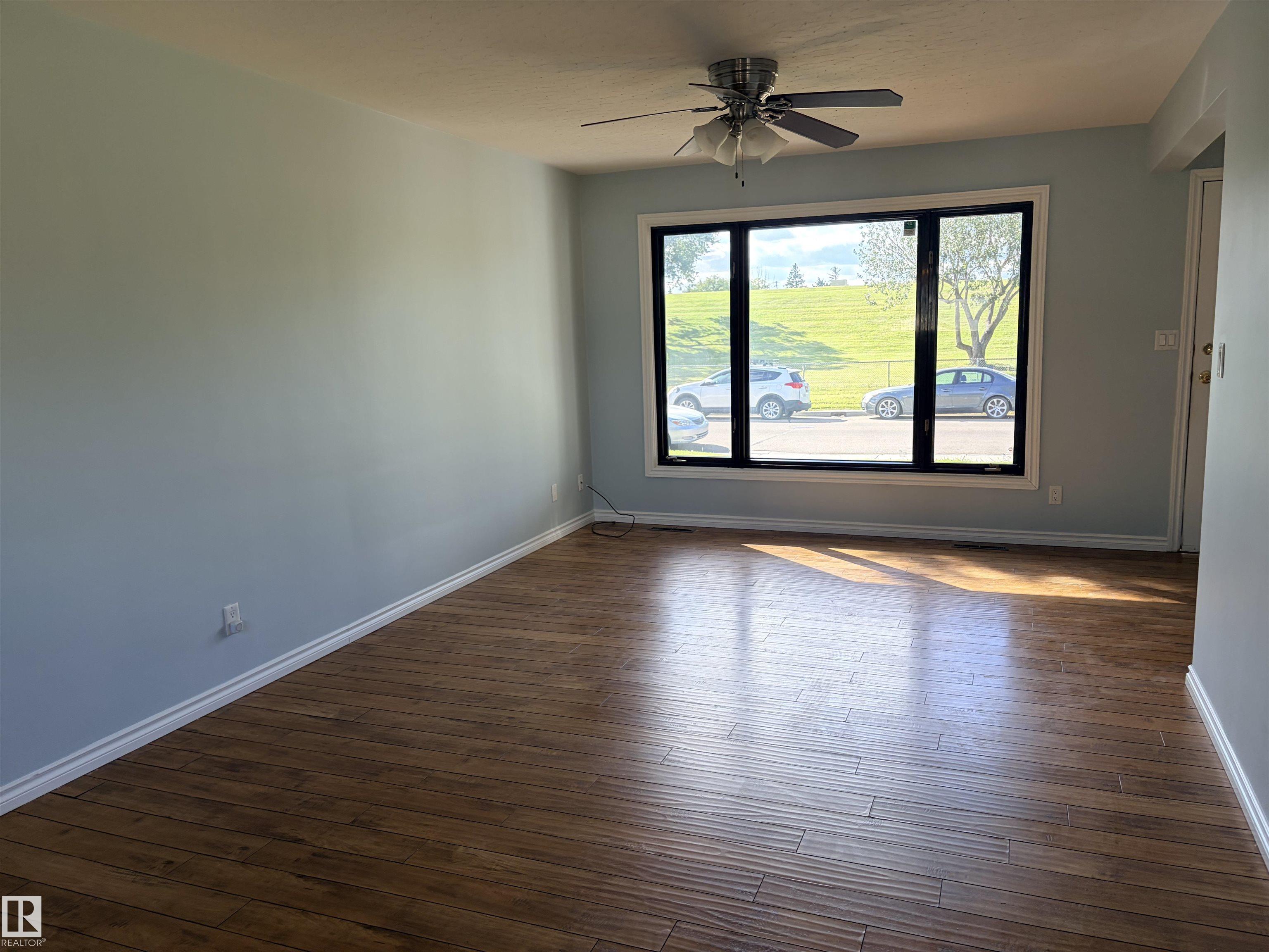 Photo 24 at 13219 107 Street NW, Rosslyn, Edmonton