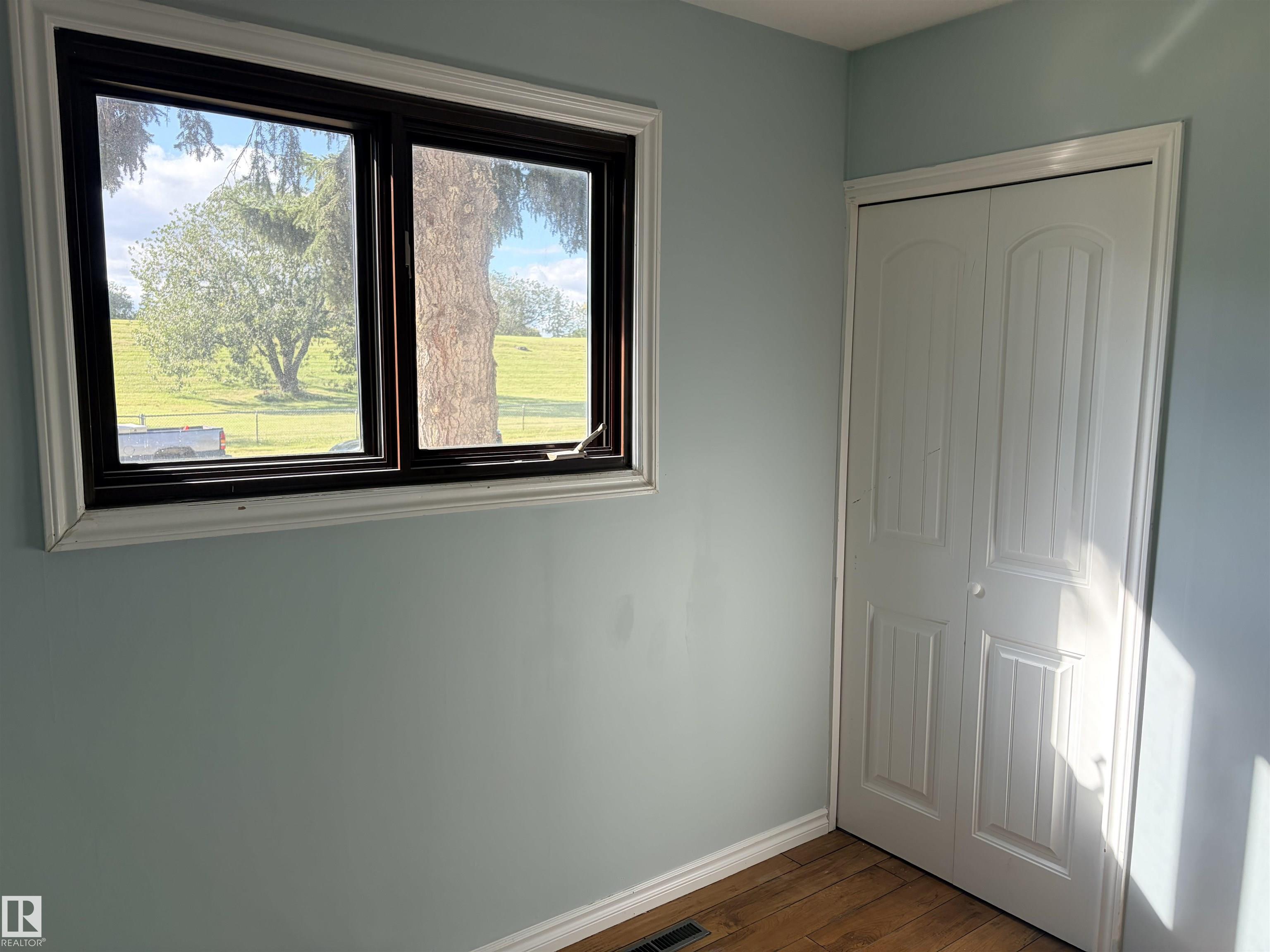 Photo 27 at 13219 107 Street NW, Rosslyn, Edmonton