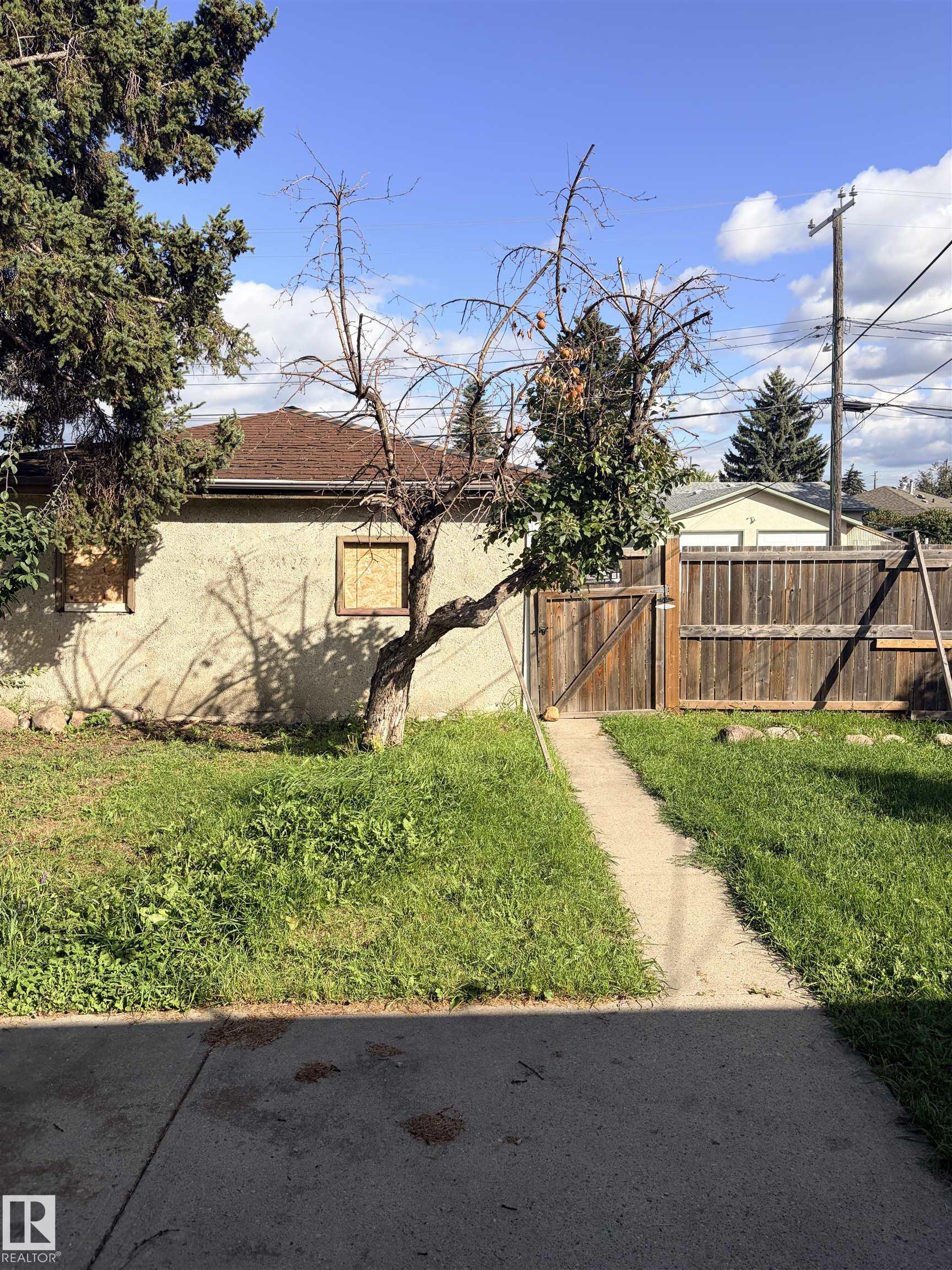 Photo 61 at 13219 107 Street NW, Rosslyn, Edmonton