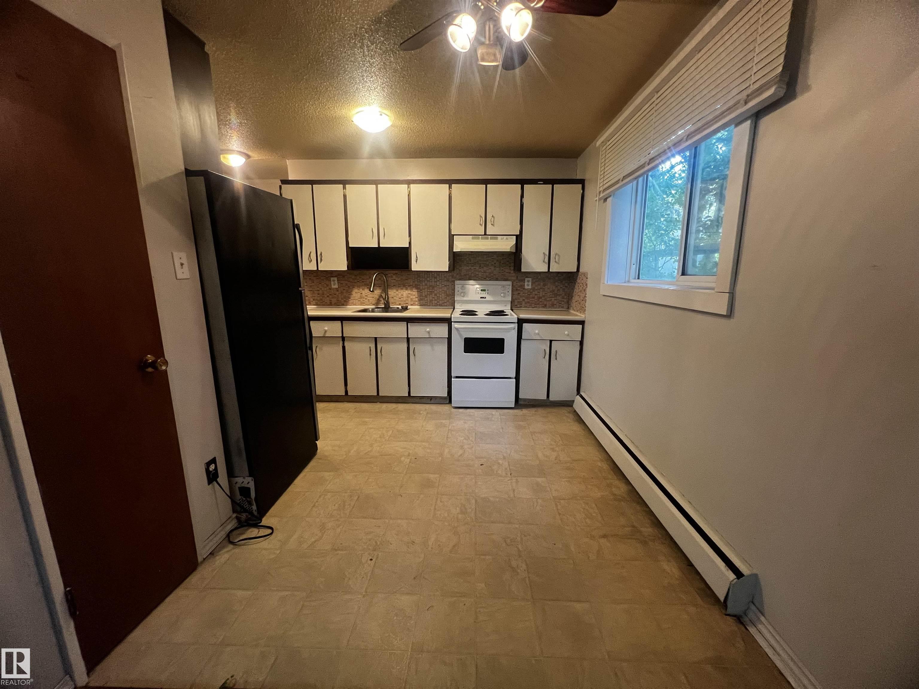 Photo 15 at 12719 118 Street NW, Calder, Edmonton