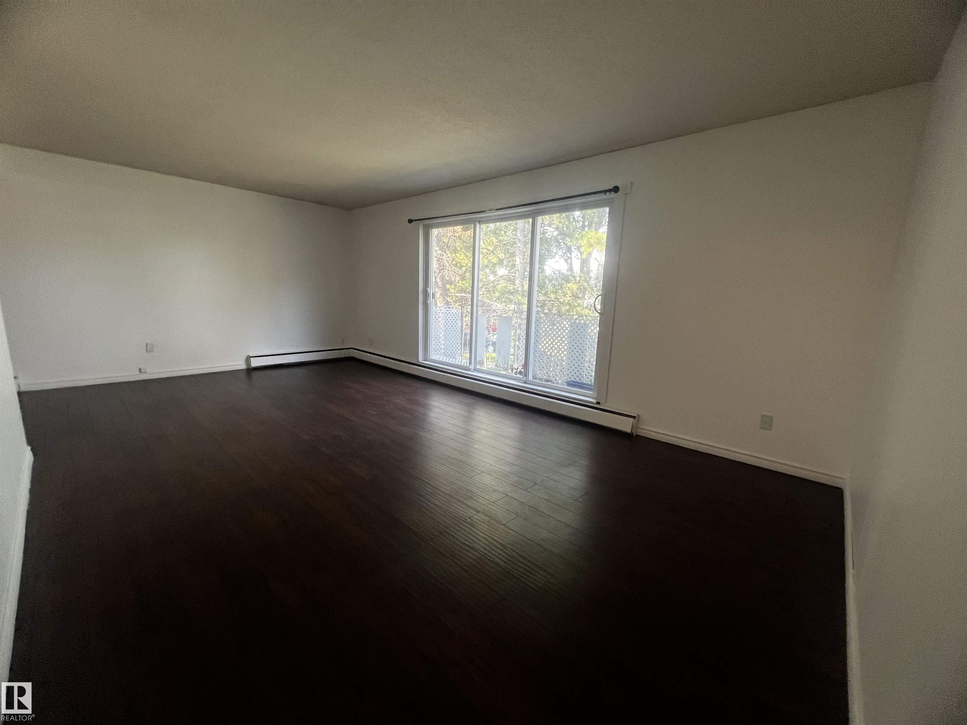 Photo 6 at 12719 118 Street NW, Calder, Edmonton