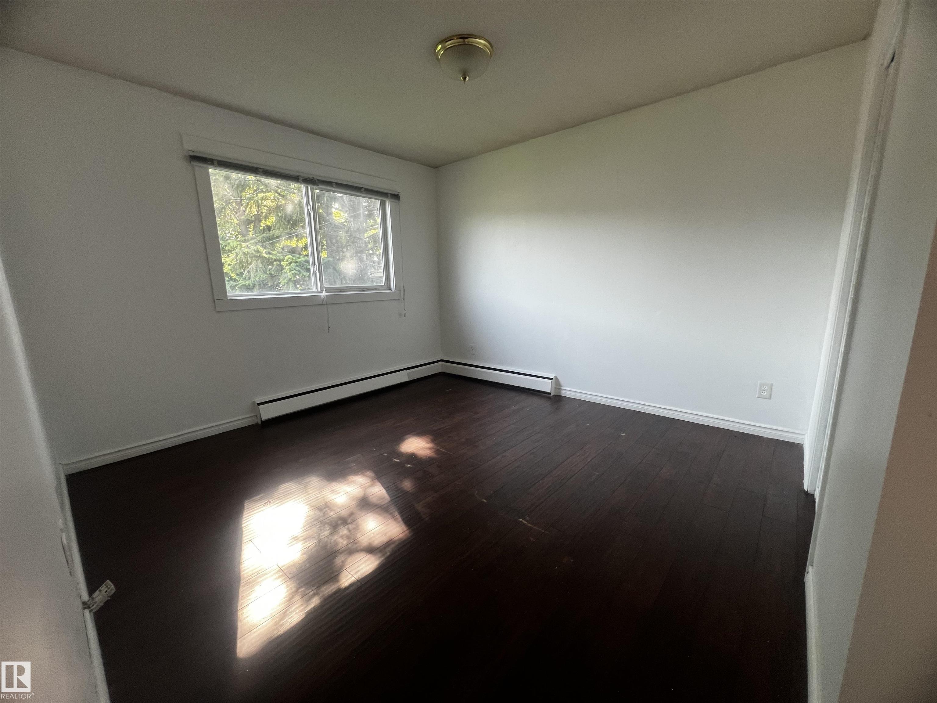 Photo 10 at 12719 118 Street NW, Calder, Edmonton