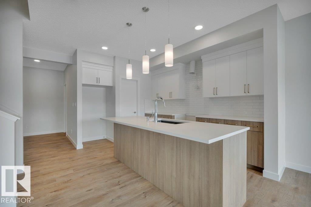 Photo 4 at 18643 19 Avenue NW, River's Edge, Edmonton