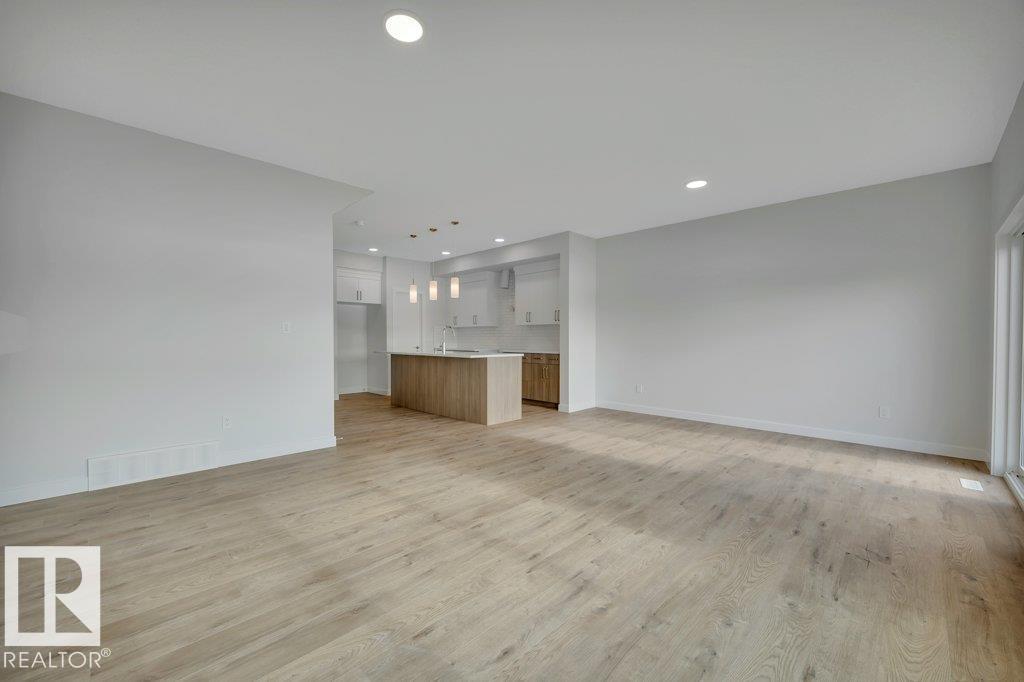 Photo 10 at 18643 19 Avenue NW, River's Edge, Edmonton