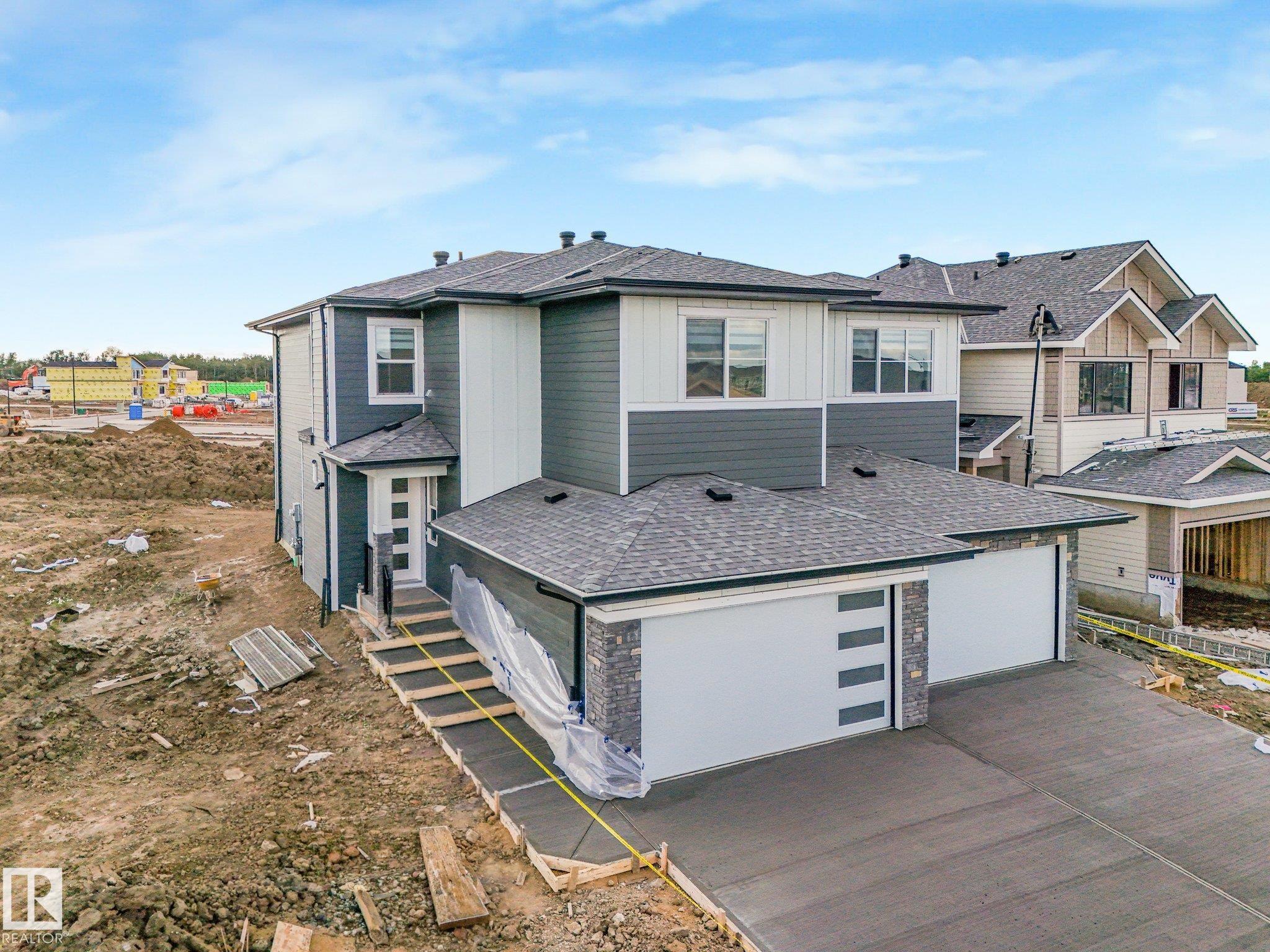 Listing photo thumbnail