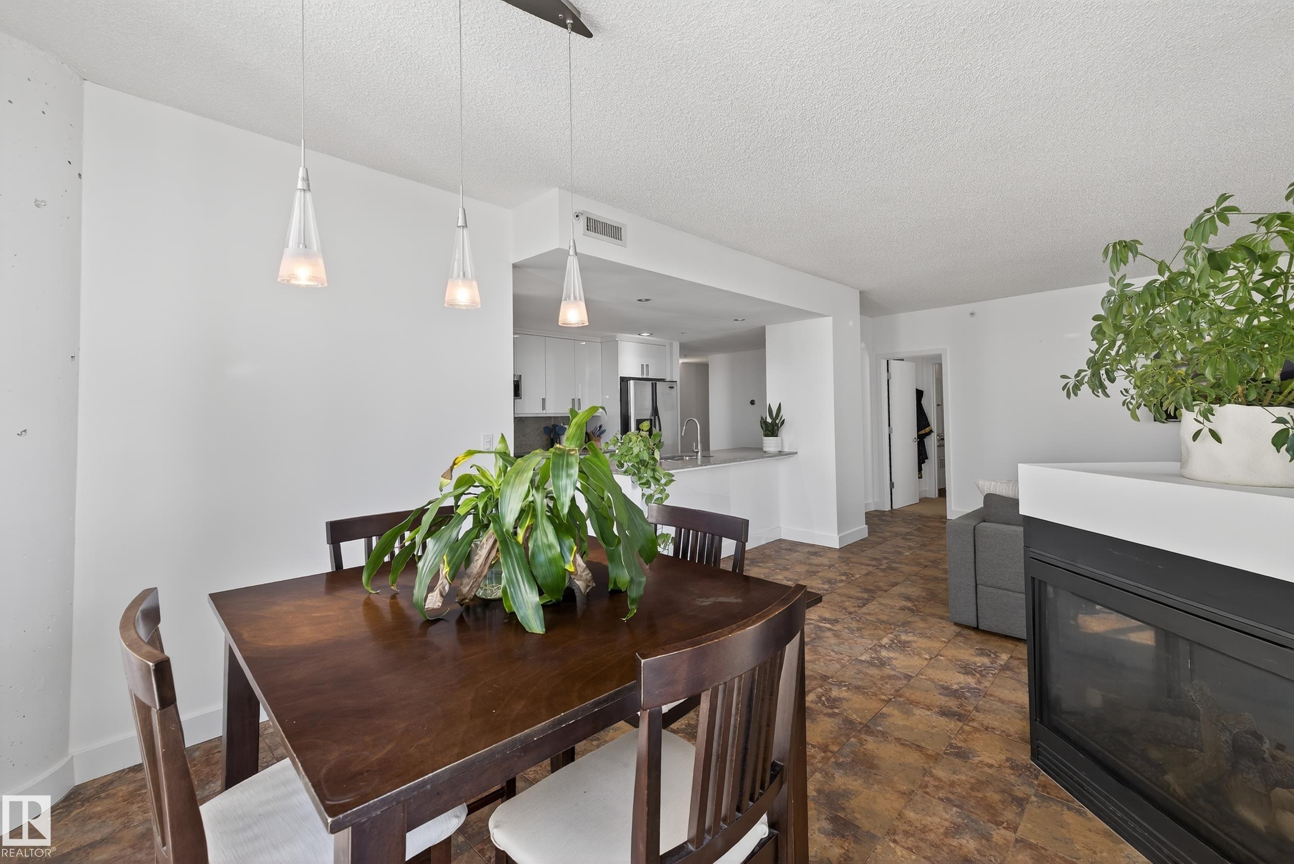 Photo 6 at 701 - 10028 119 Street NW, Wîhkwêntôwin, Edmonton